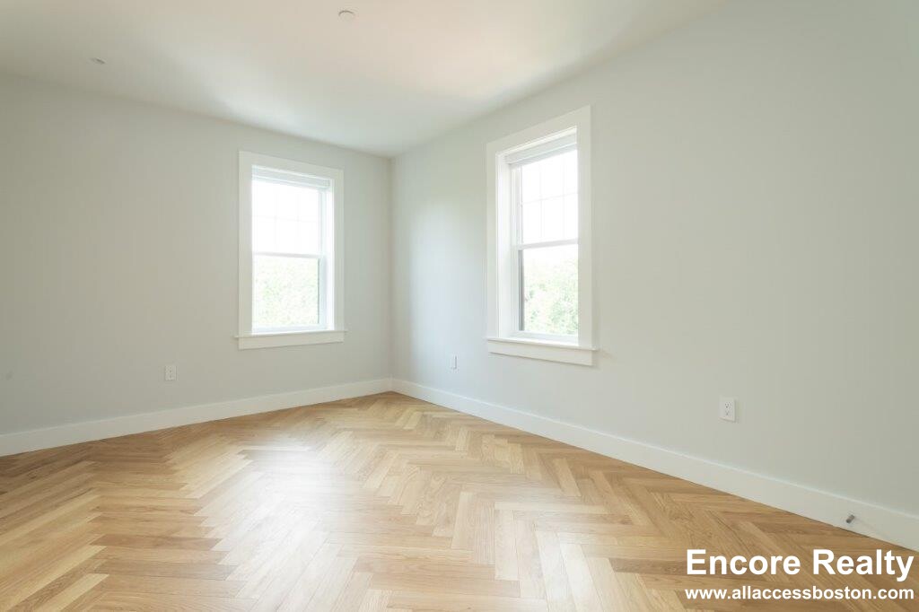 16 Forest St, Baldwin