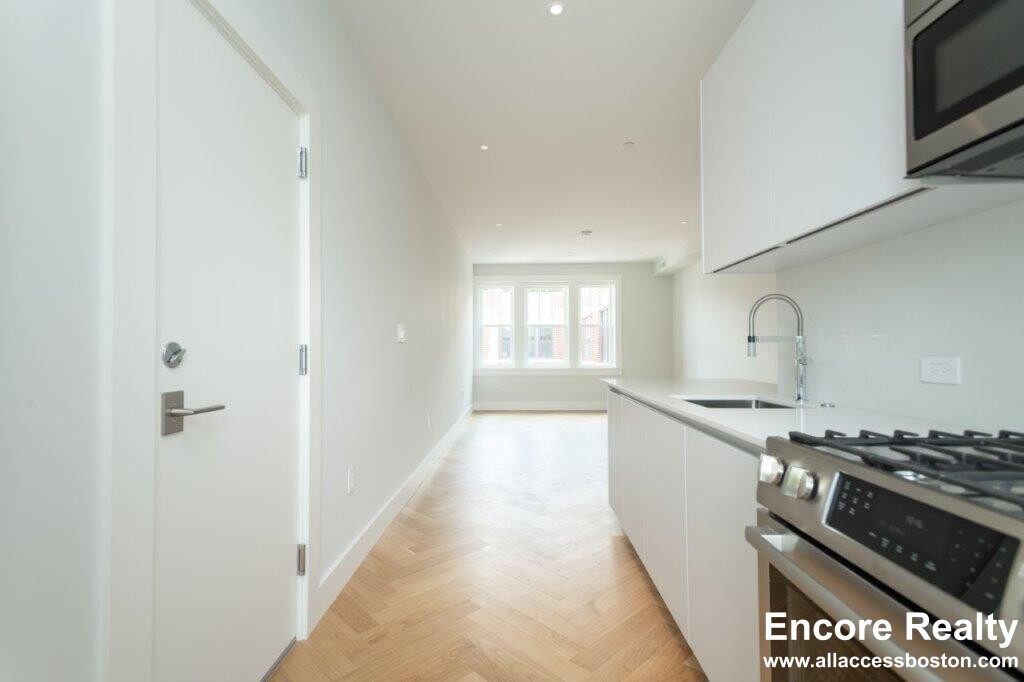 16 Forest St, Baldwin