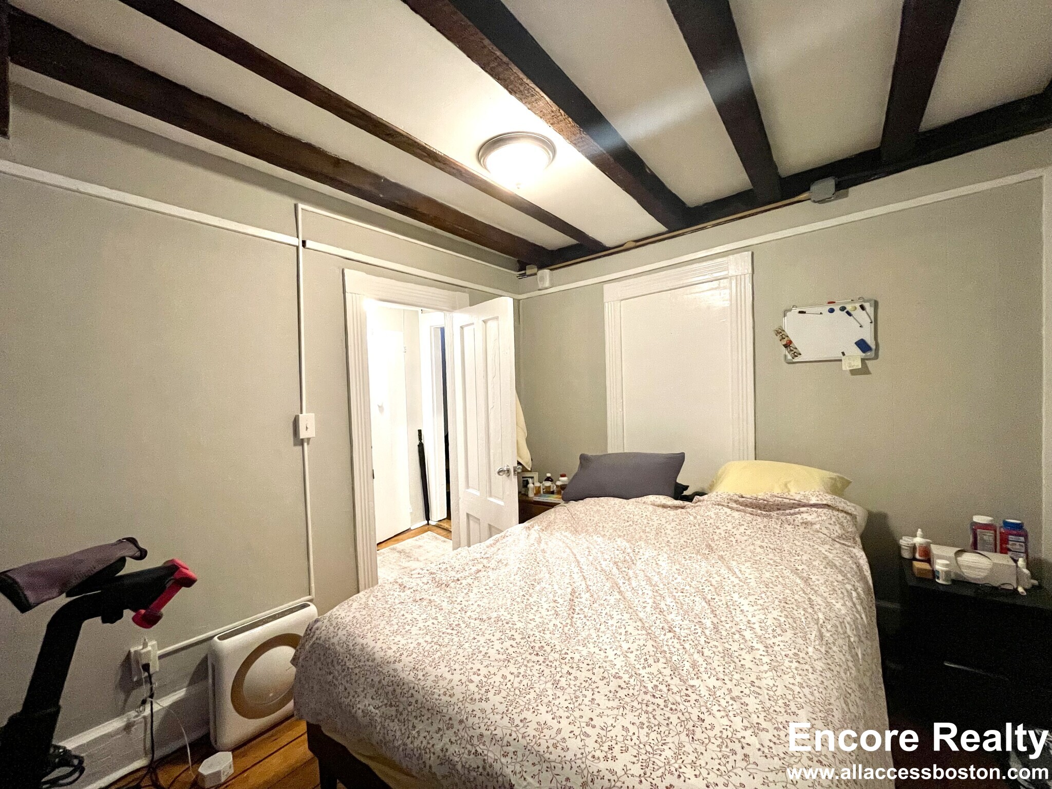 1 Champney Pl, Beacon Hill