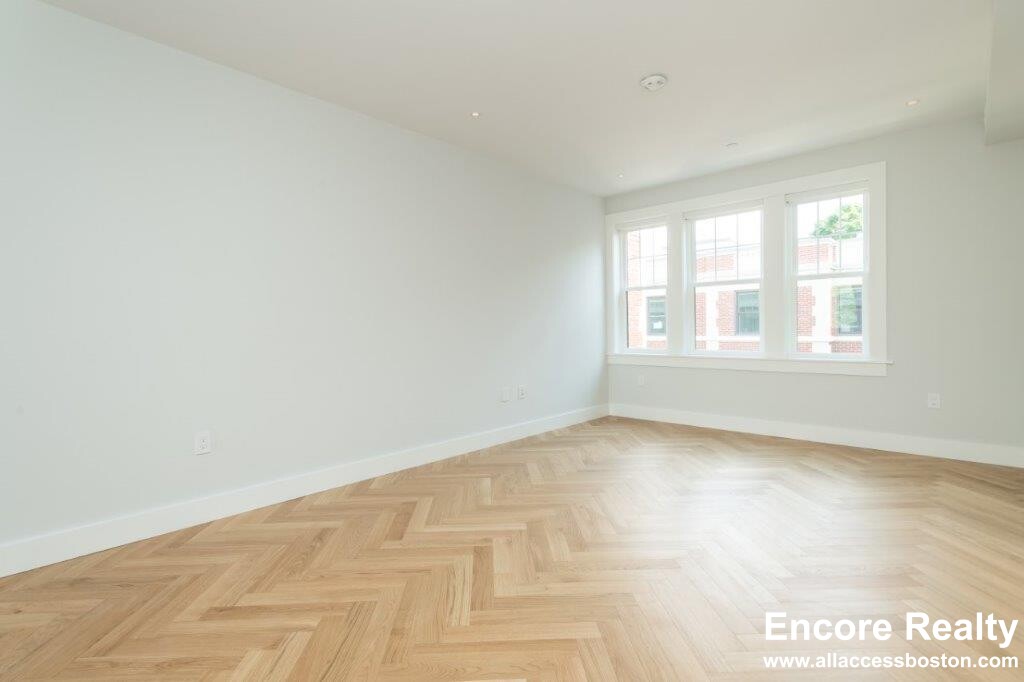 16 Forest St, Baldwin