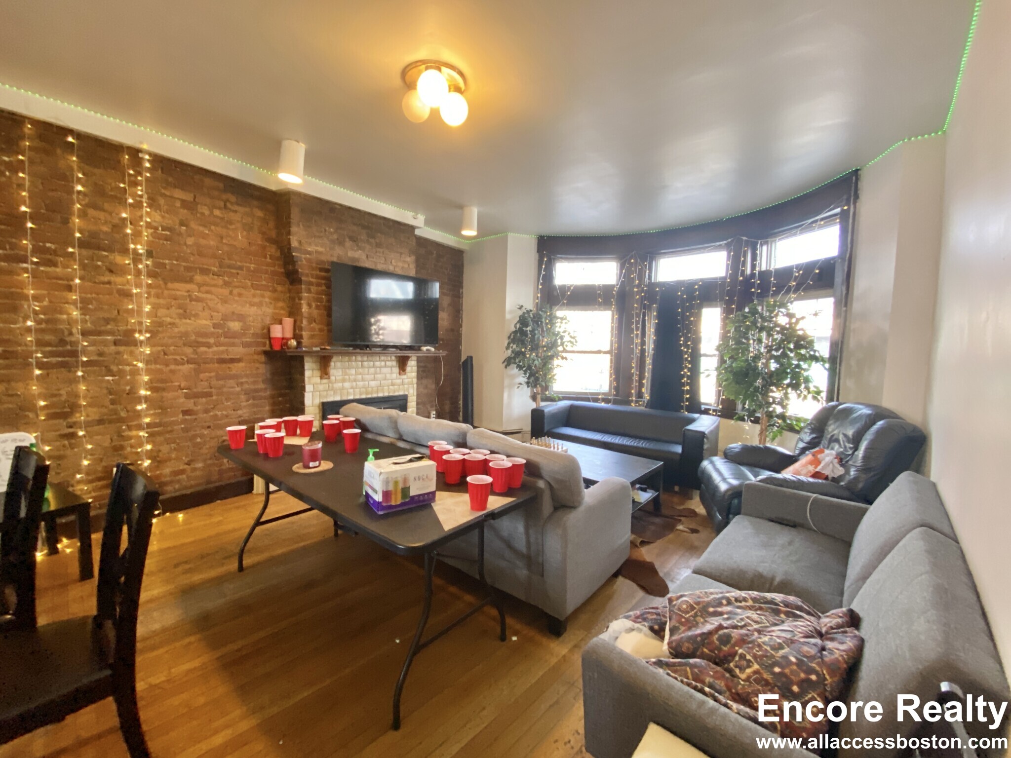 526 Harvard St, North Brookline