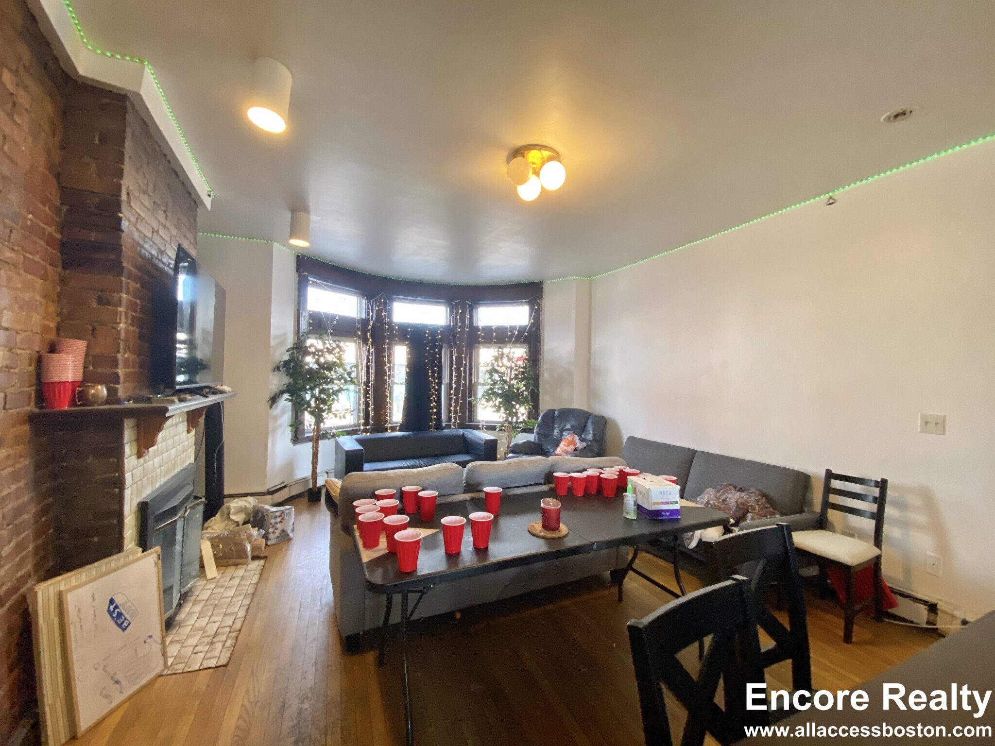 526 Harvard St, North Brookline