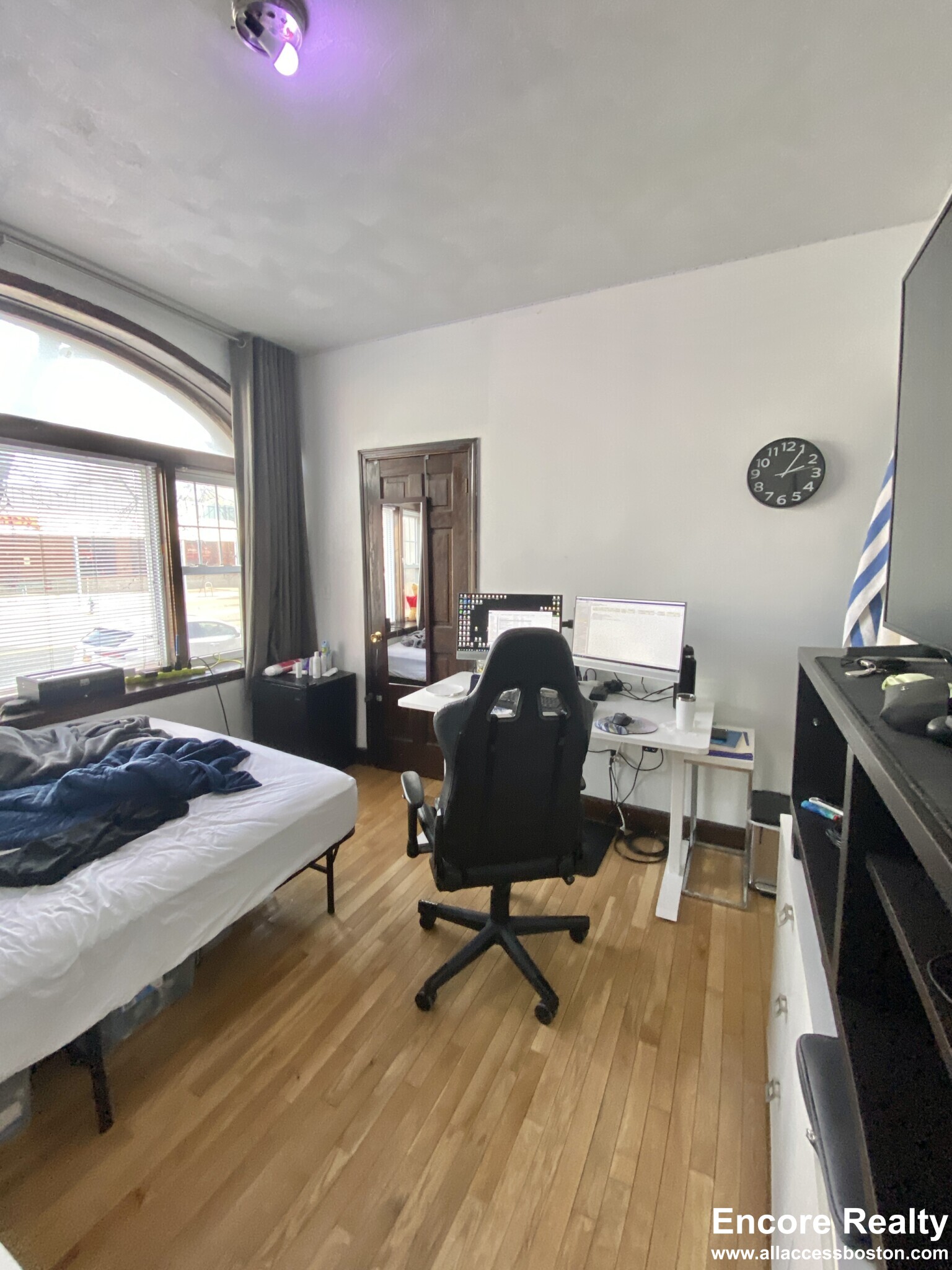 526 Harvard St, North Brookline