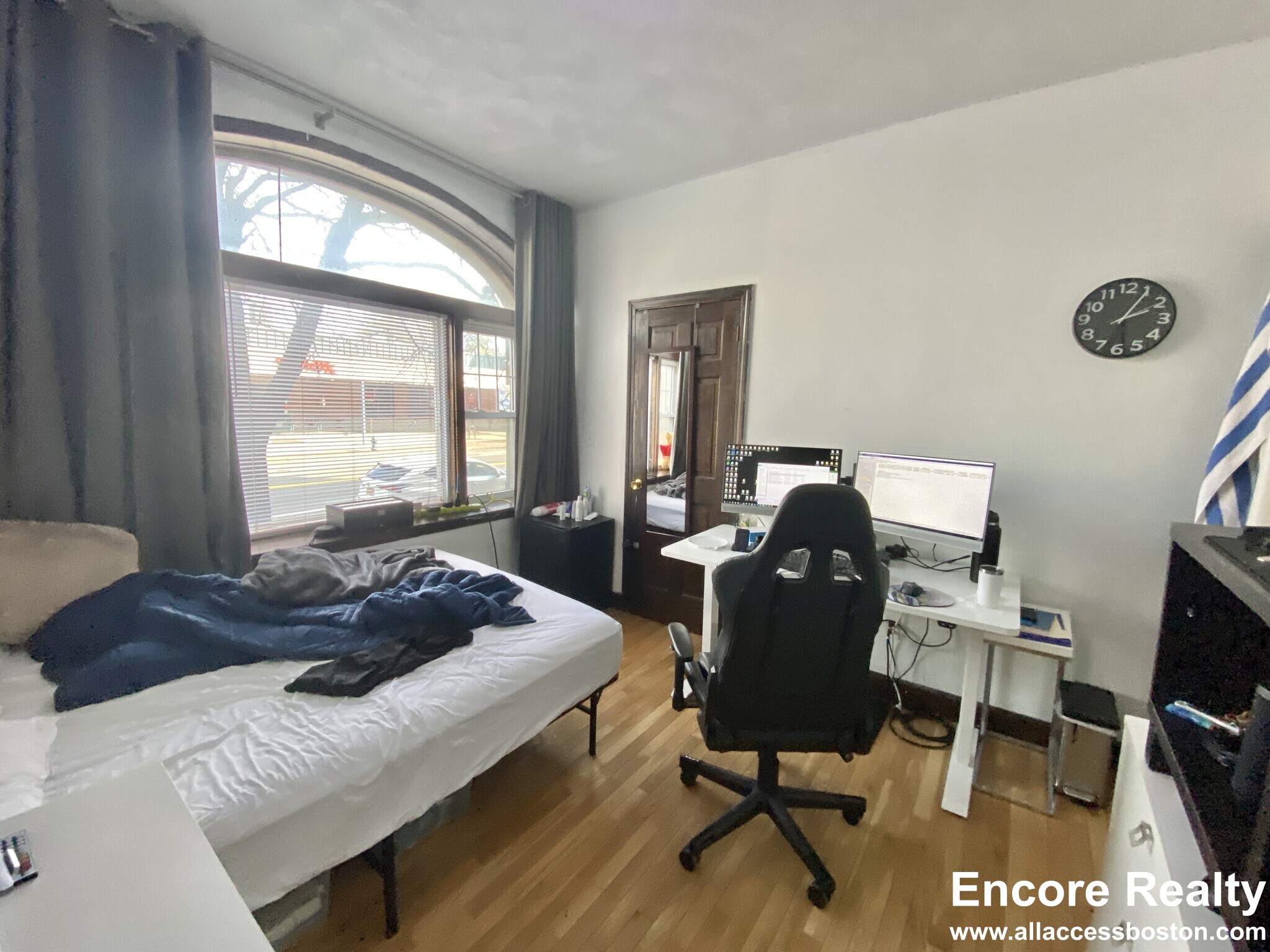 526 Harvard St, North Brookline