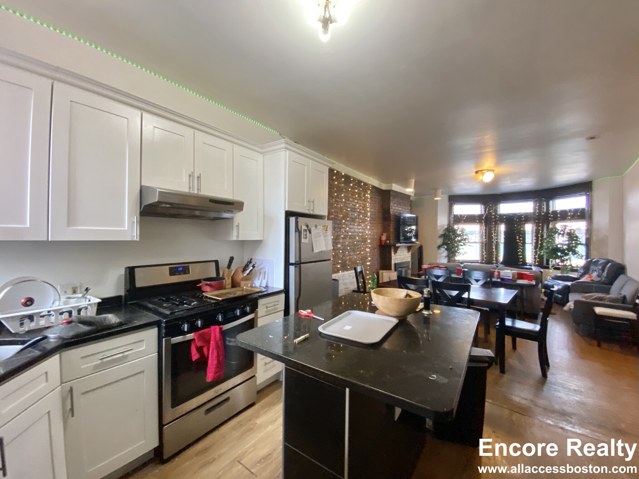 526 Harvard St, North Brookline