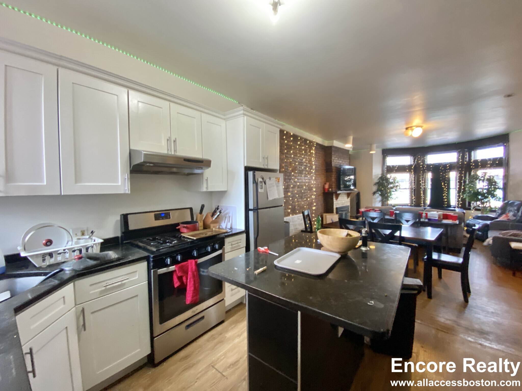 526 Harvard St, North Brookline