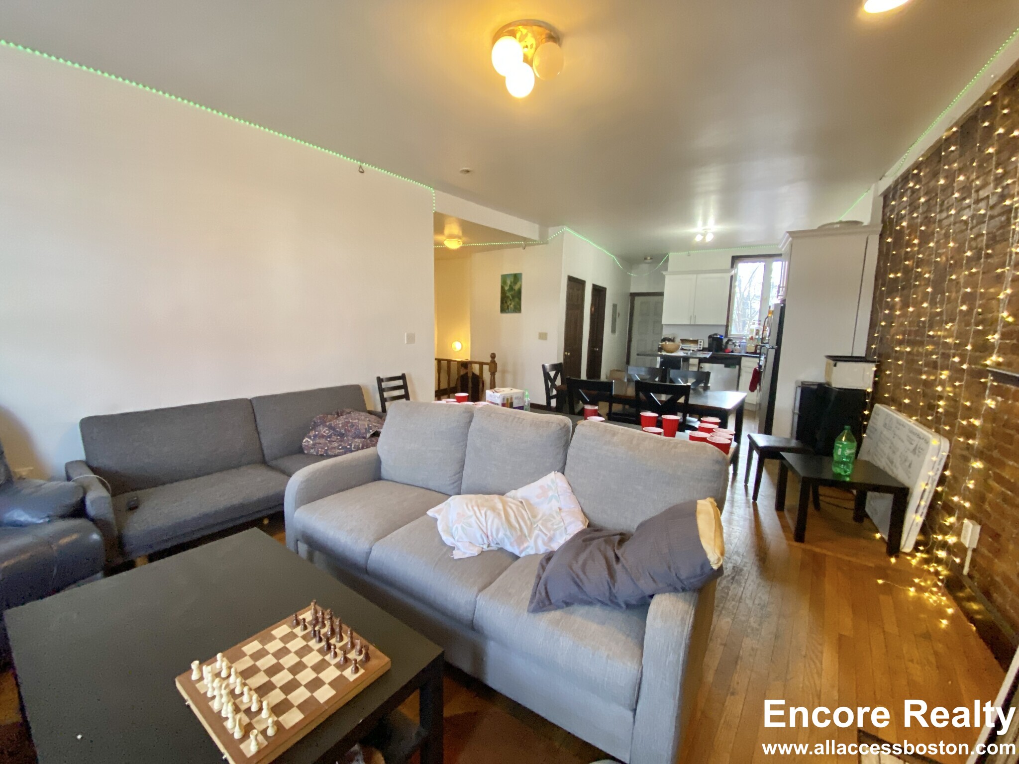 526 Harvard St, North Brookline