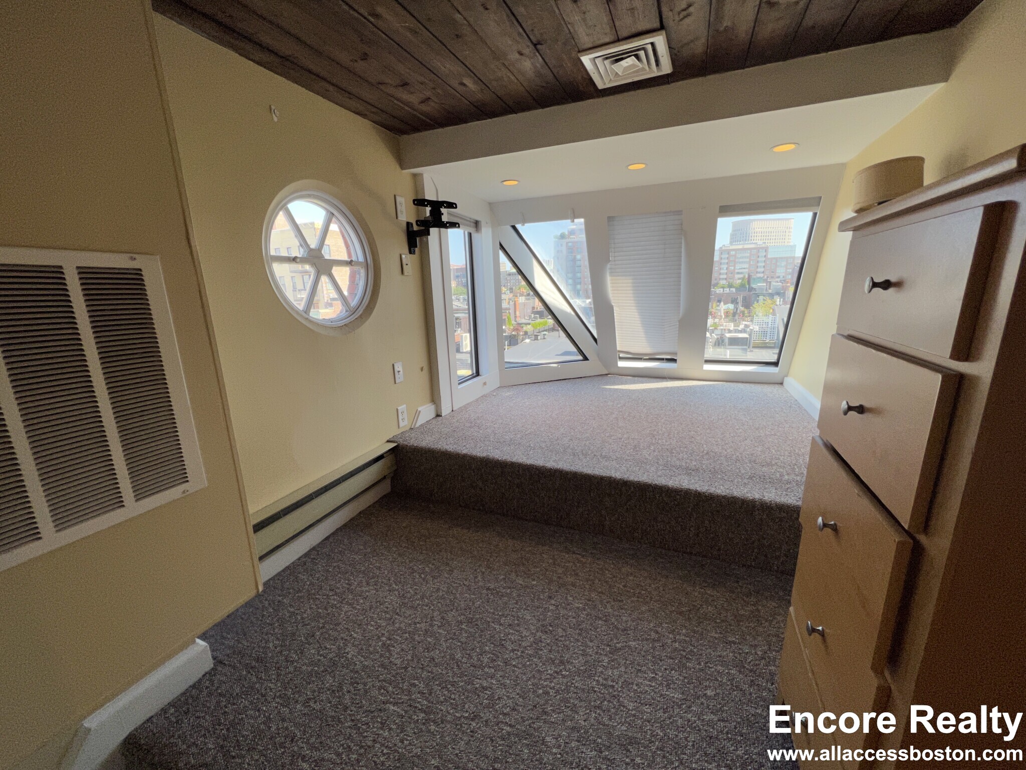 113 Beacon St, Back Bay