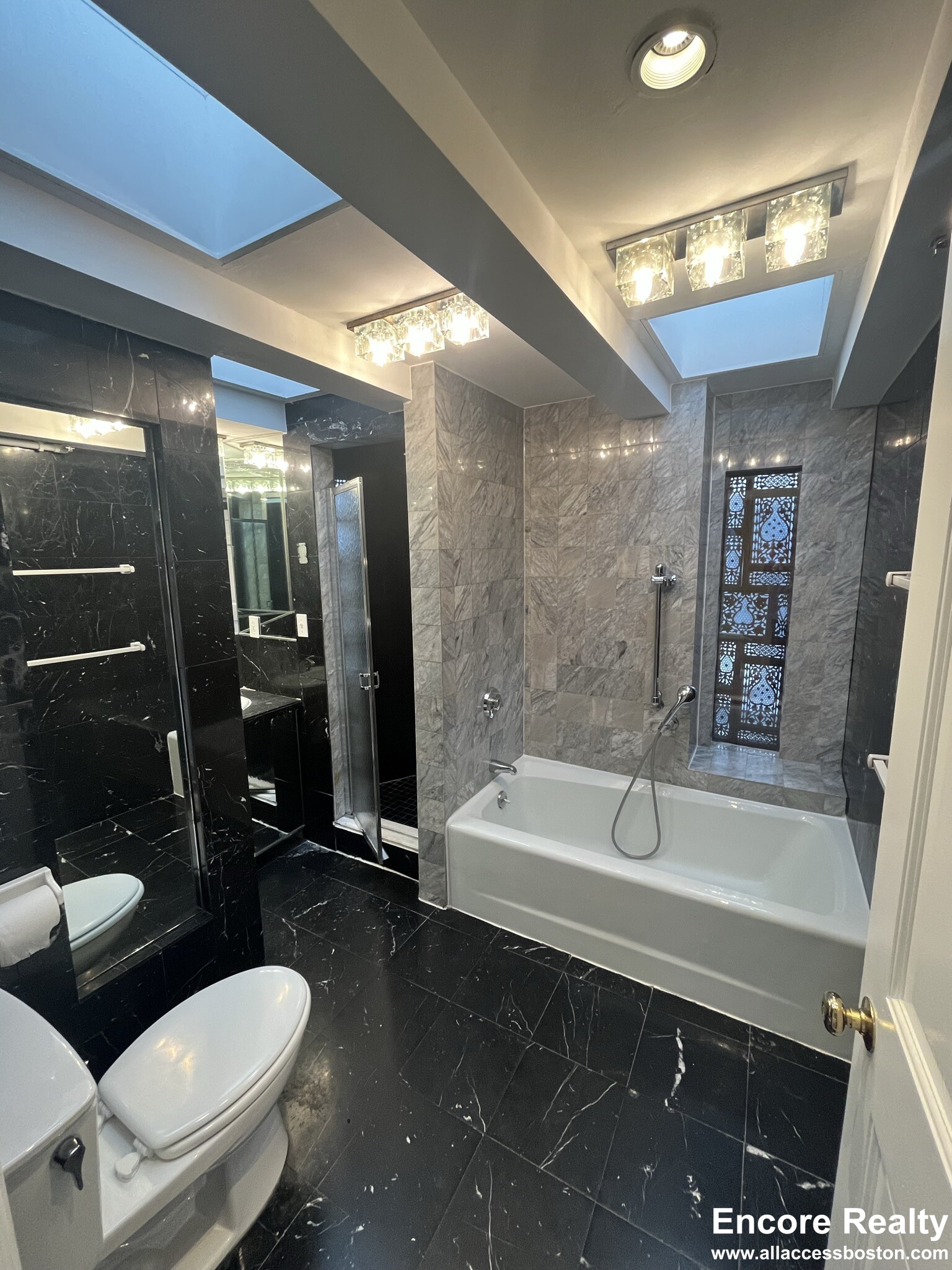 113 Beacon St, Back Bay