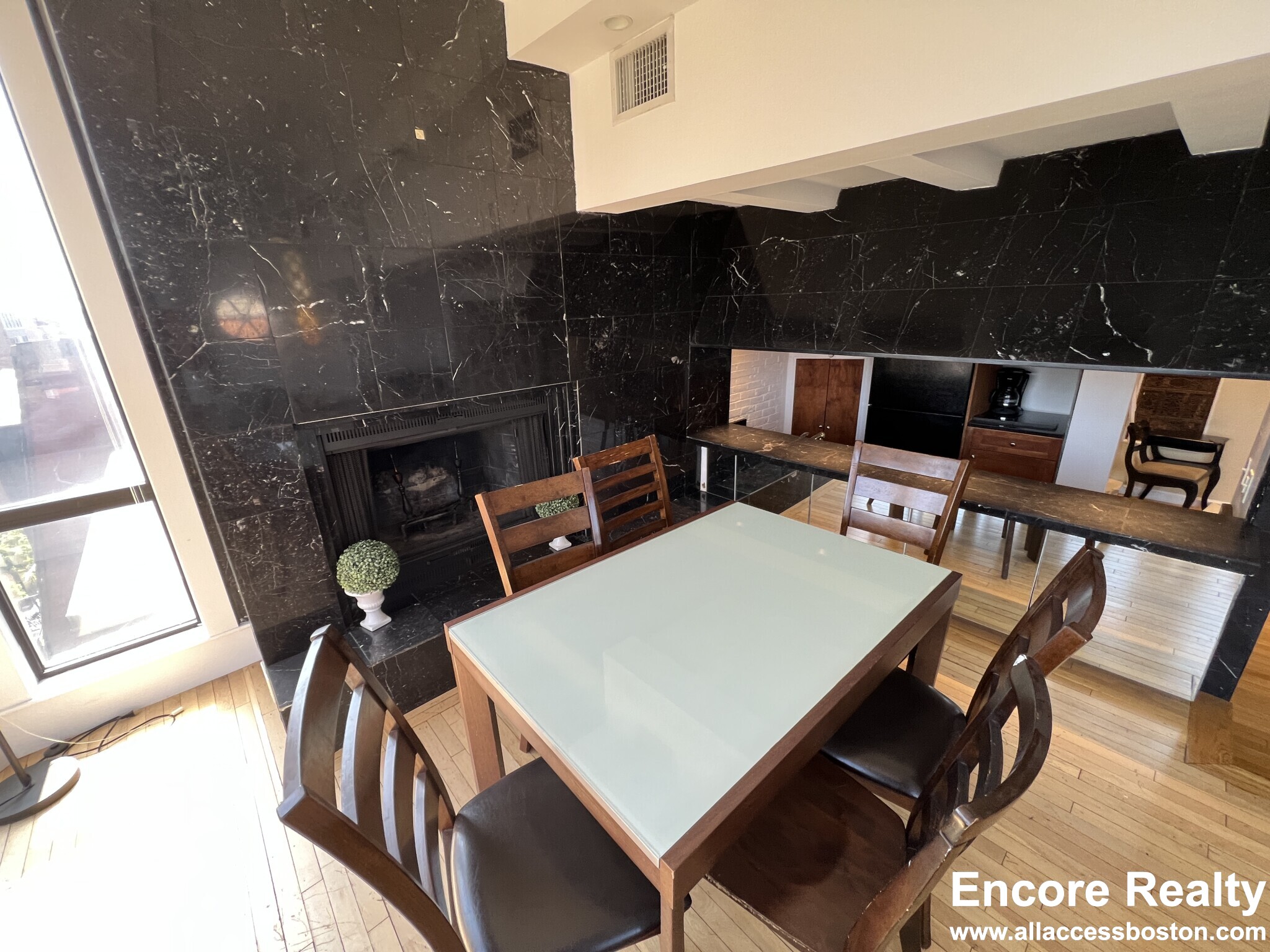 113 Beacon St, Back Bay