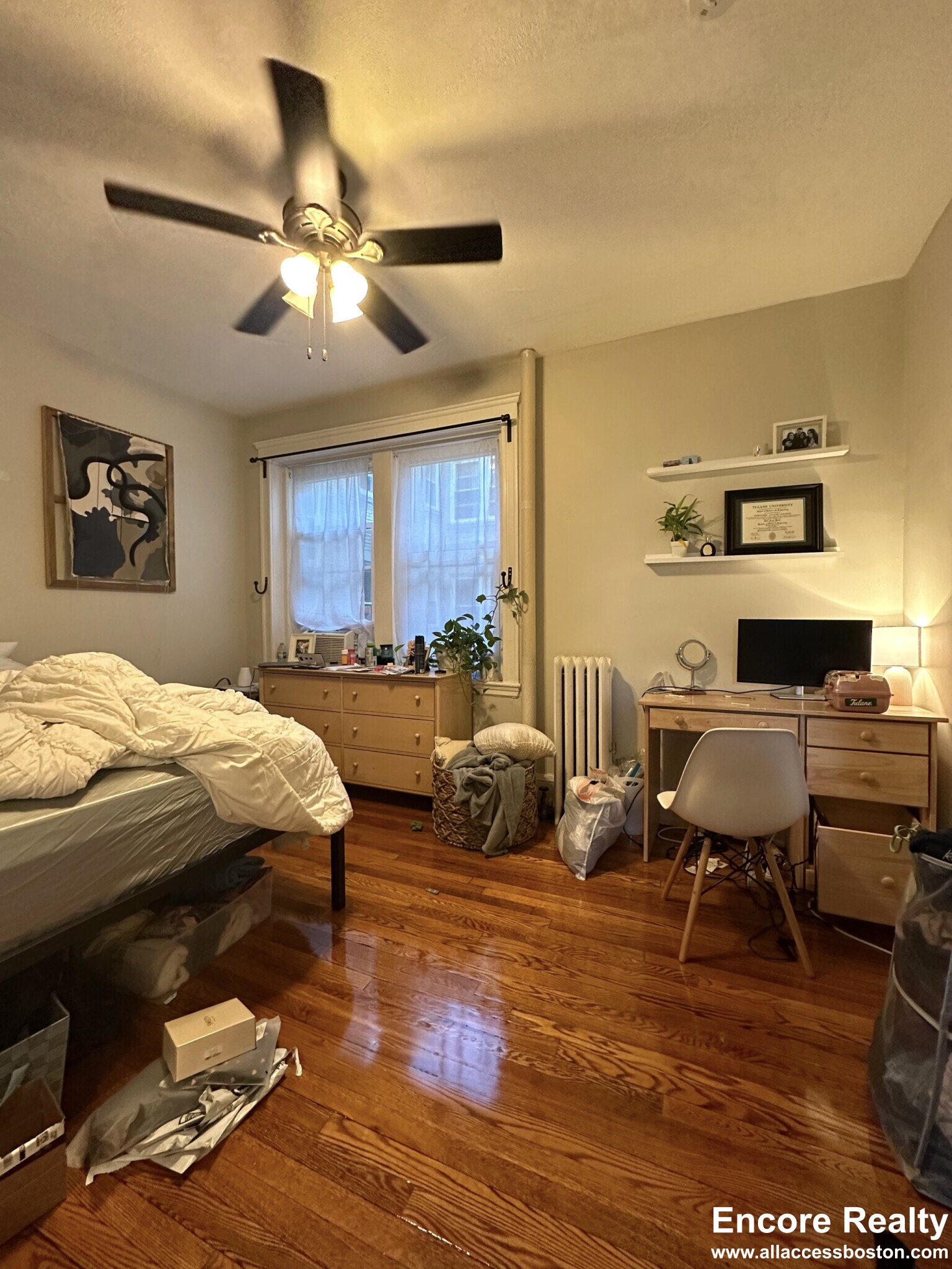 325 Summit Ave, Brighton