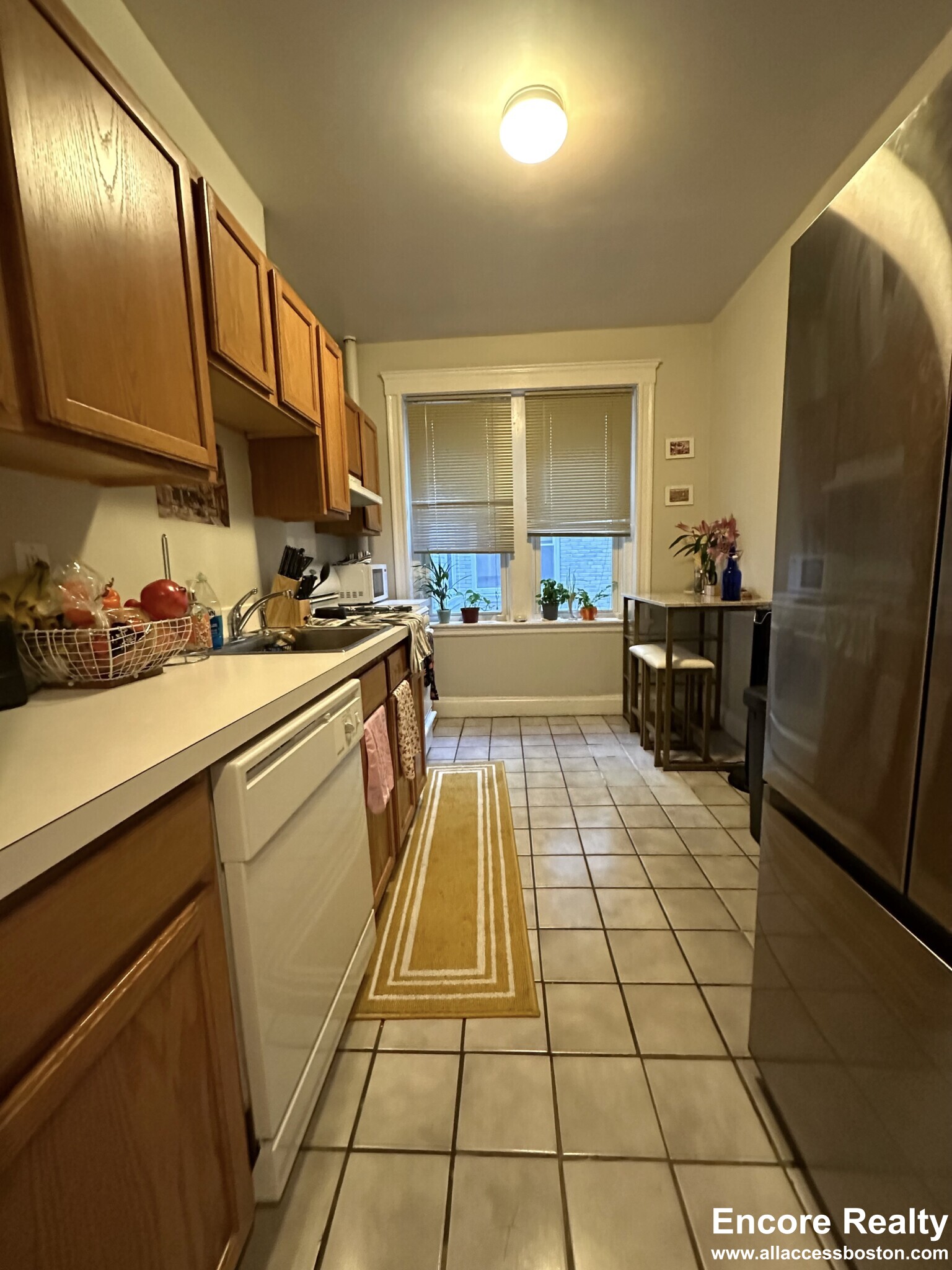 325 Summit Ave, Brighton