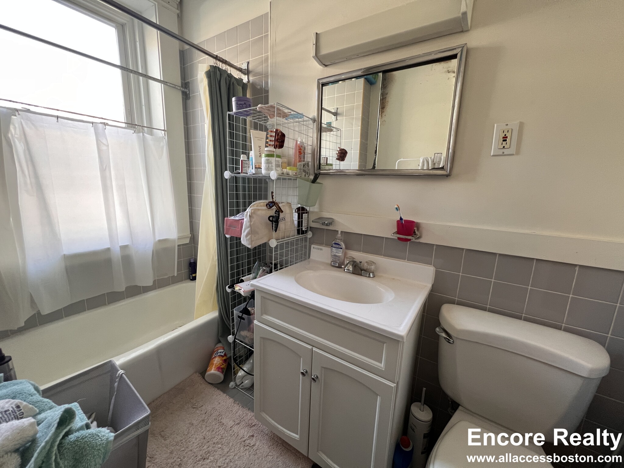 28 Westland Ave, Fenway