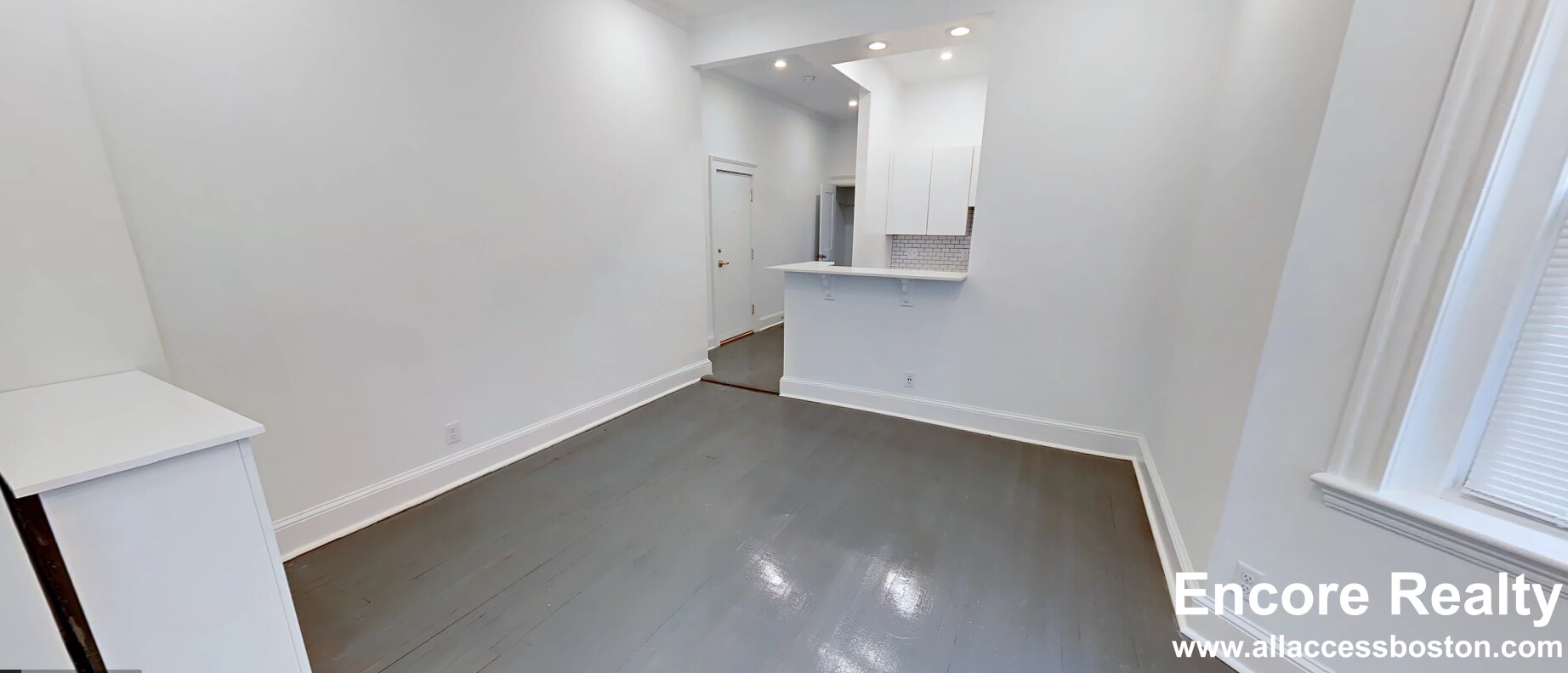 98 Queensberry St, Fenway