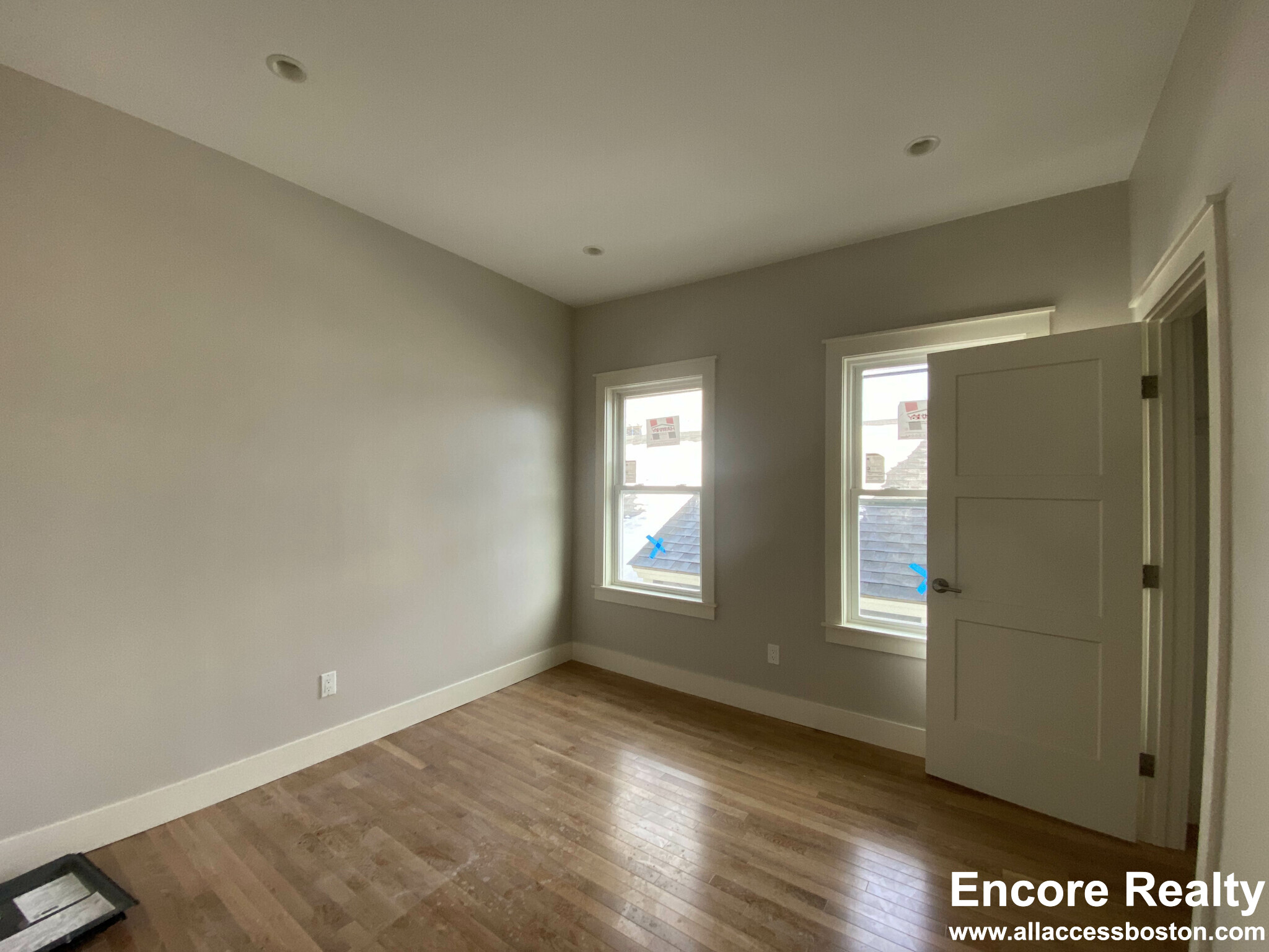 70 Spring St, East Cambridge