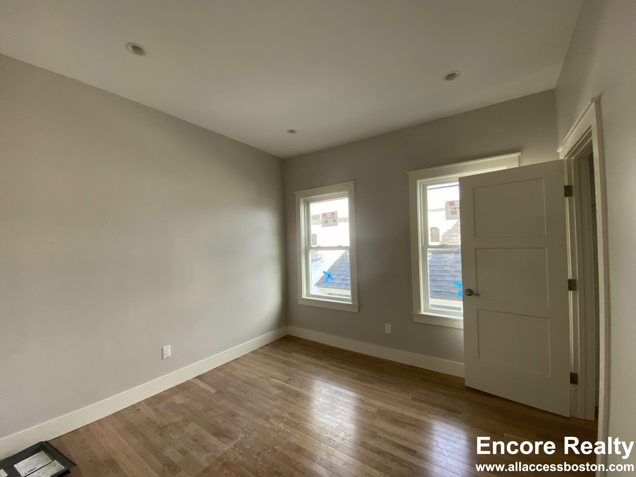 70 Spring St, East Cambridge