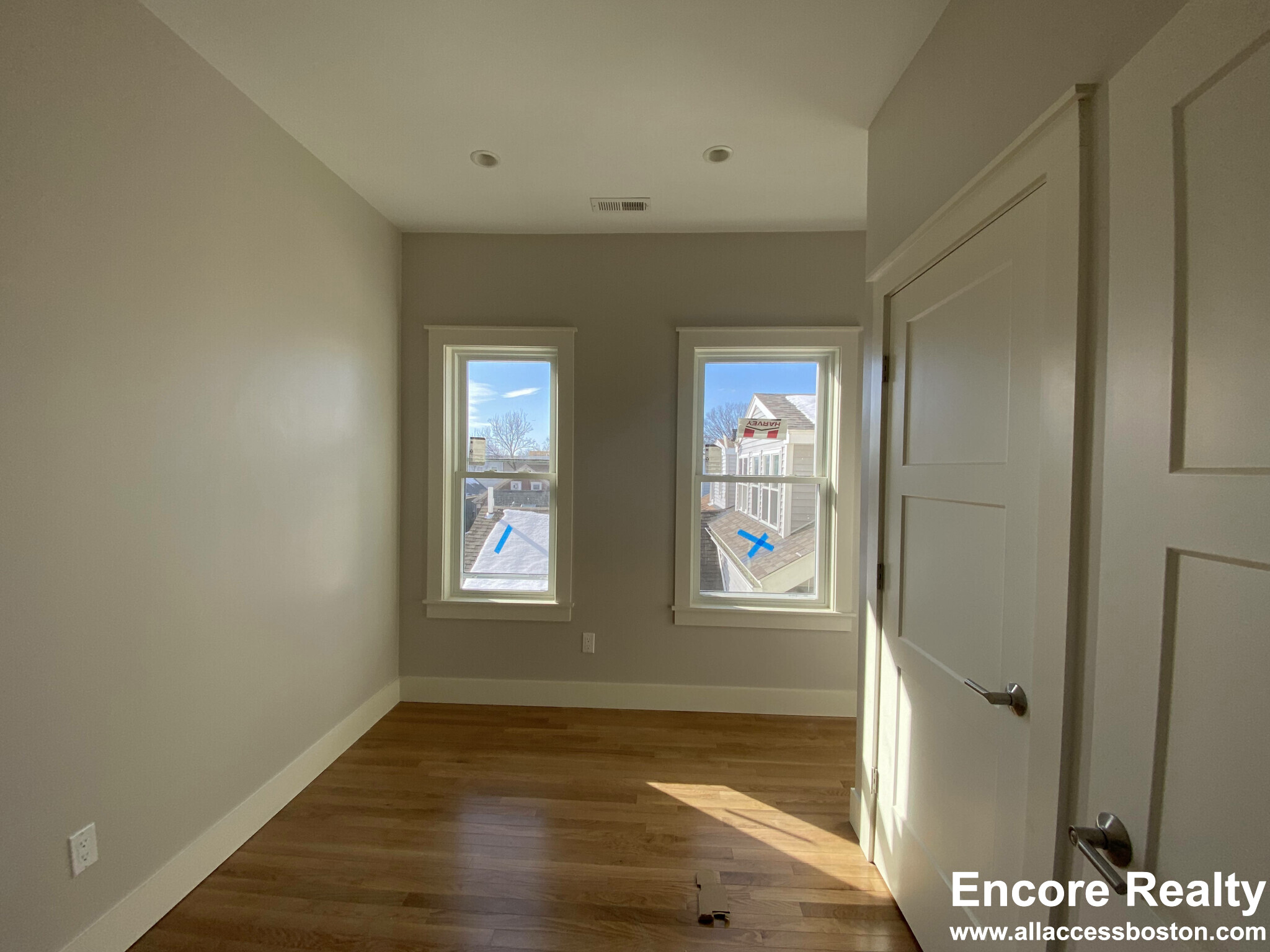 70 Spring St, East Cambridge