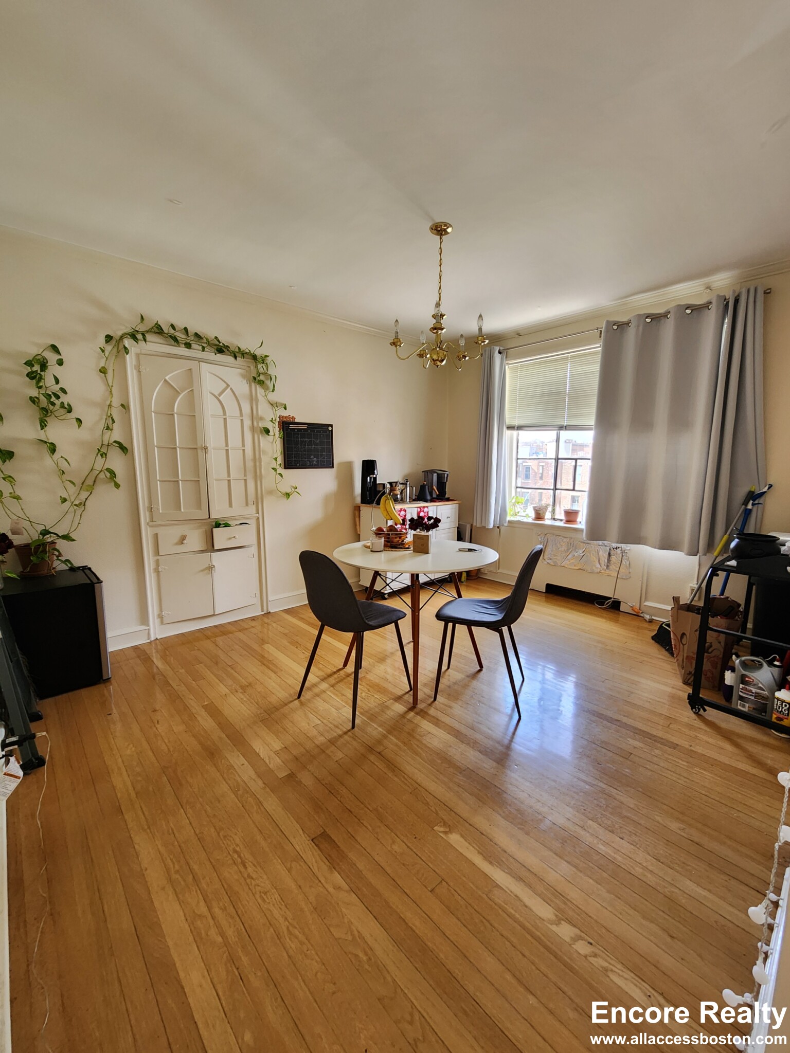 89 Longwood Ave, Coolidge Corner