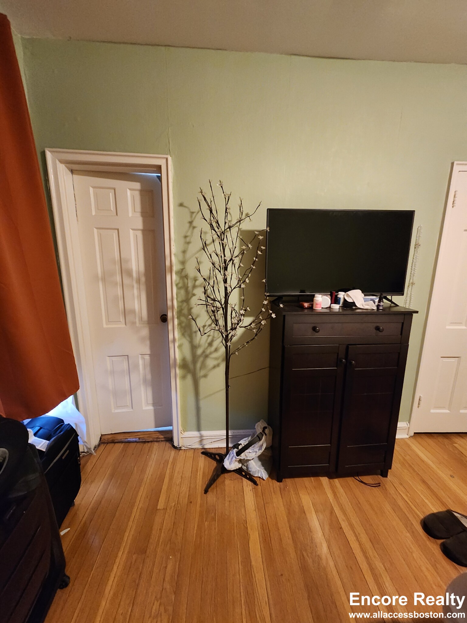 89 Longwood Ave, Coolidge Corner