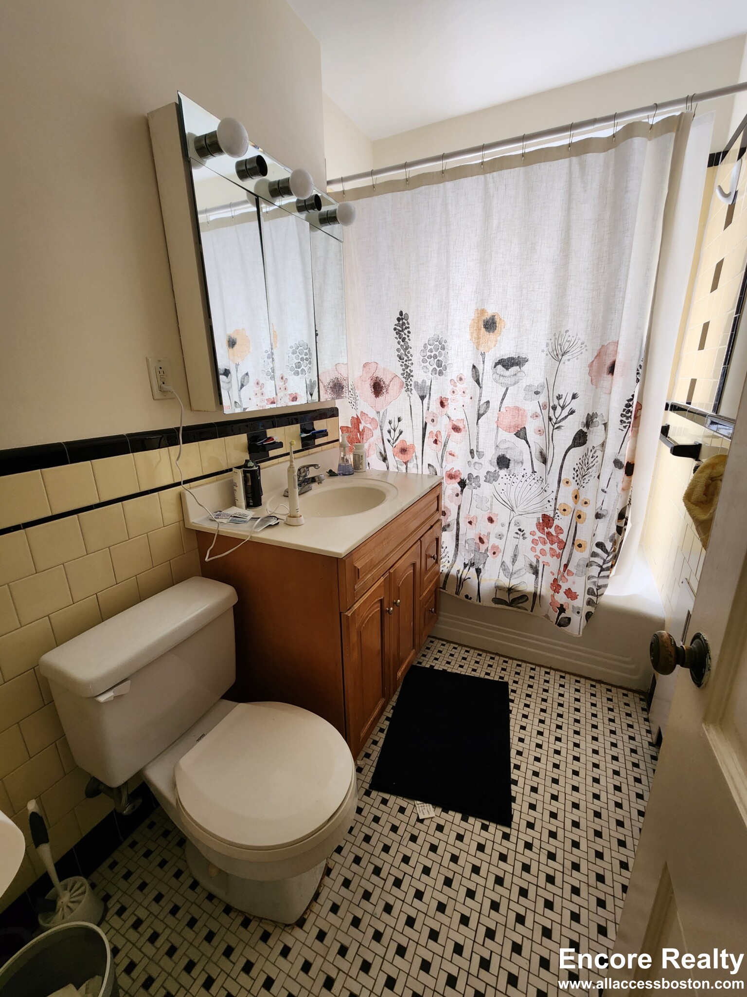 89 Longwood Ave, Coolidge Corner