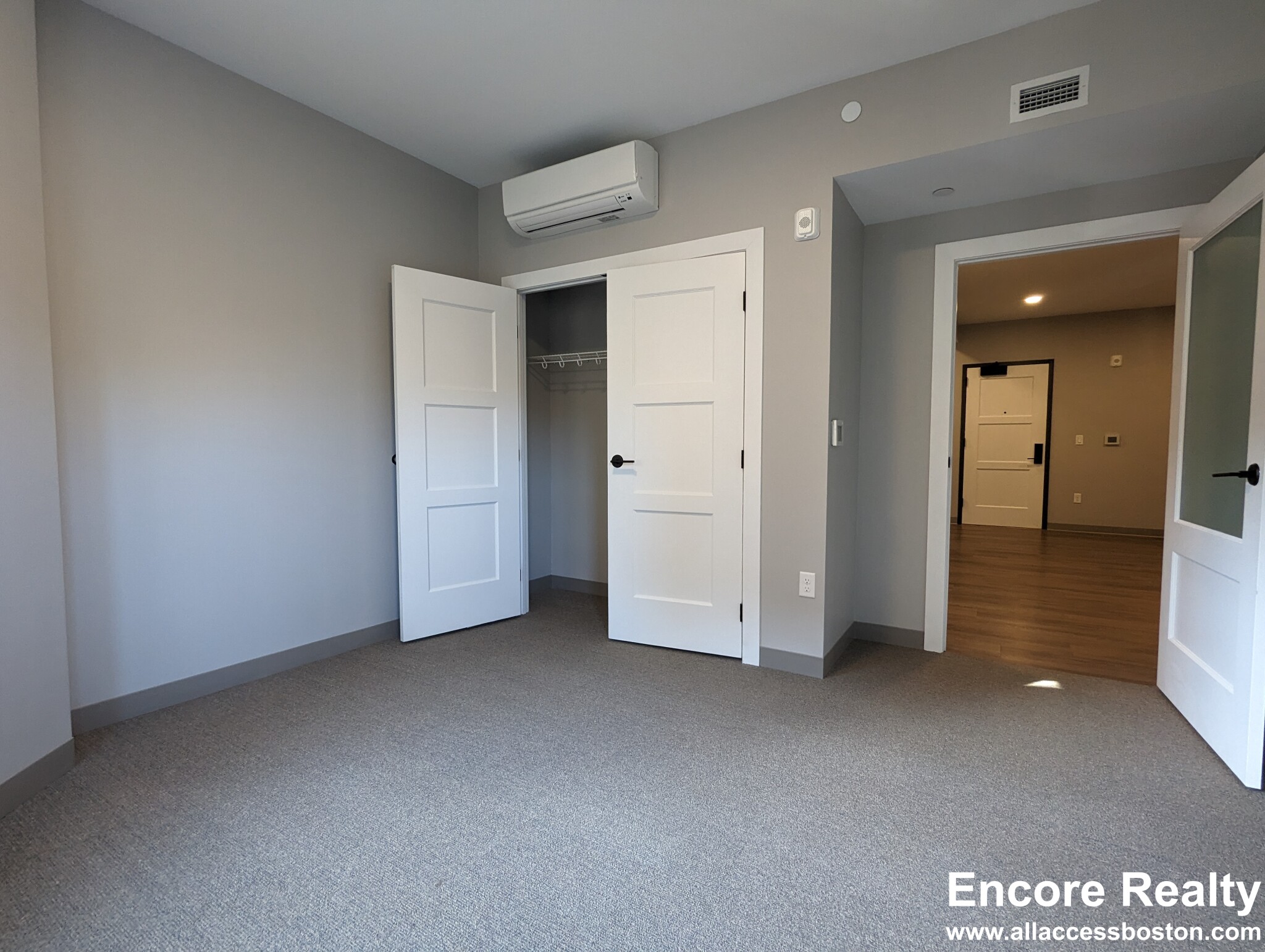 100 Hemenway St, Fenway