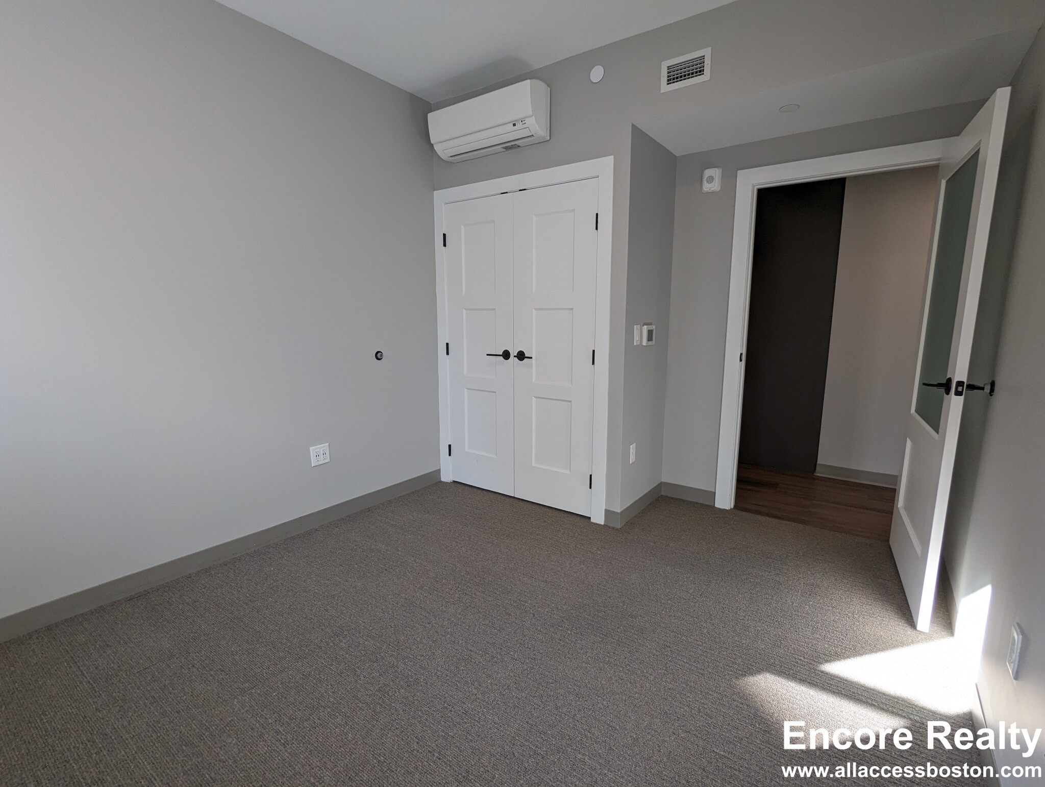 100 Hemenway St, Fenway