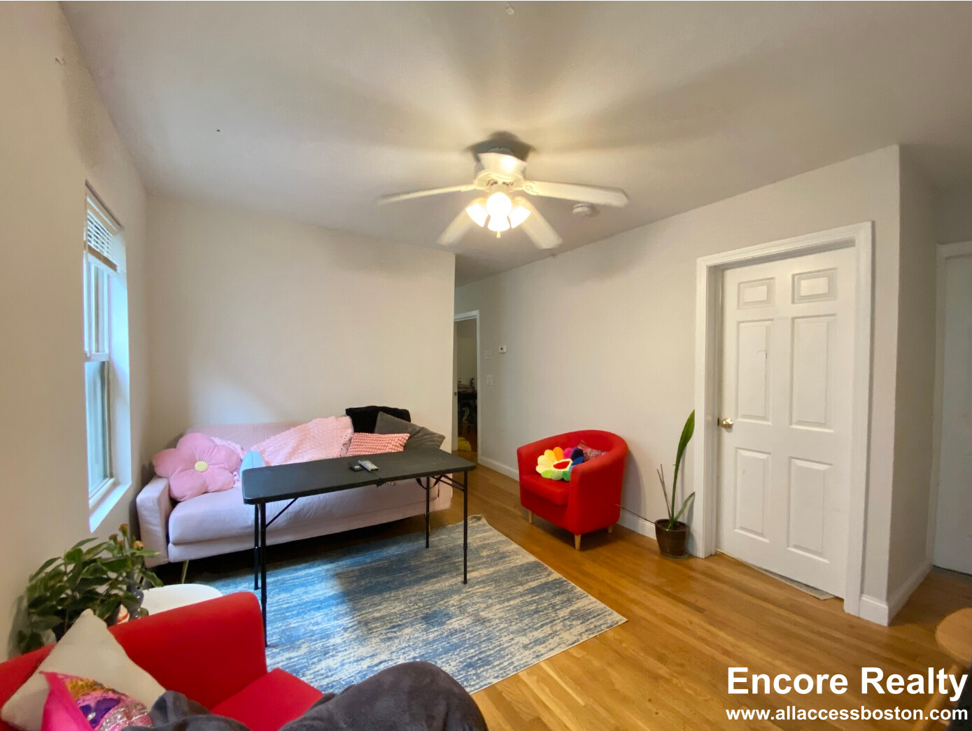 13 Carpenter St, South Boston