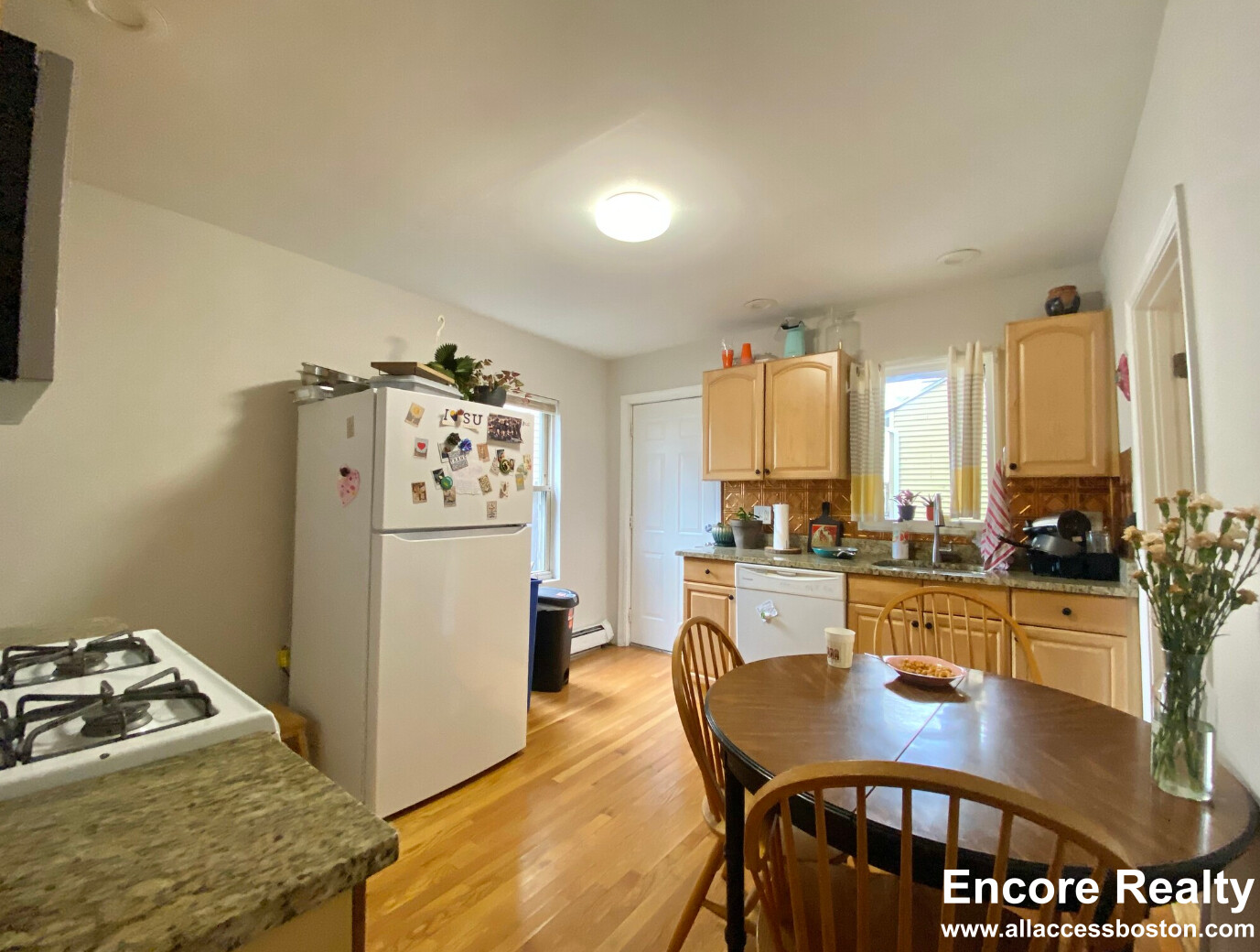 13 Carpenter St, South Boston