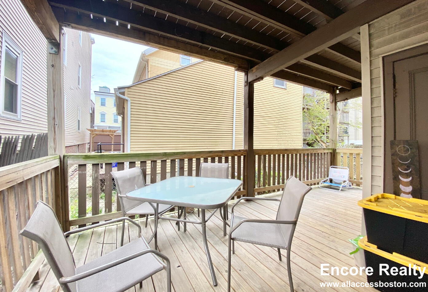 13 Carpenter St, South Boston