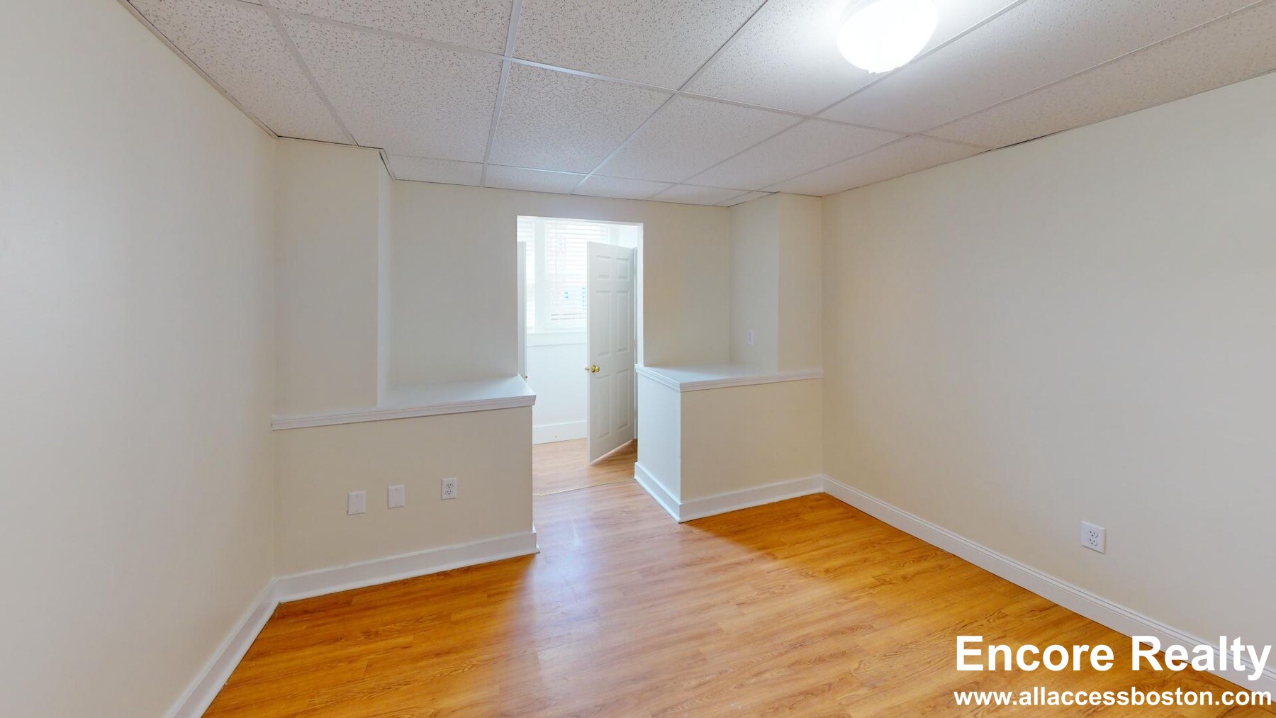 1632 Commonwealth Ave, Brighton