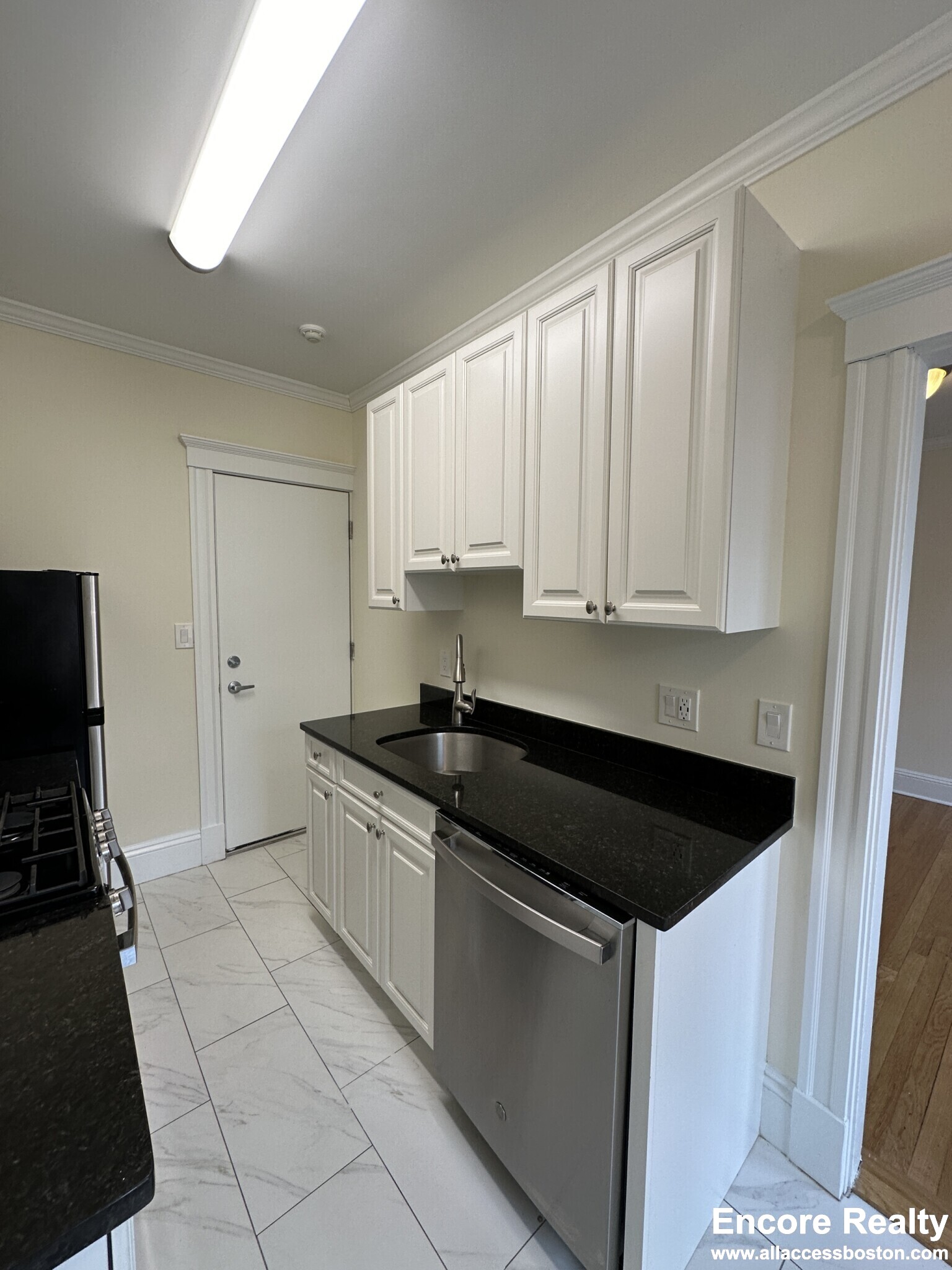 22 Chauncy St, Neighborhood Nine