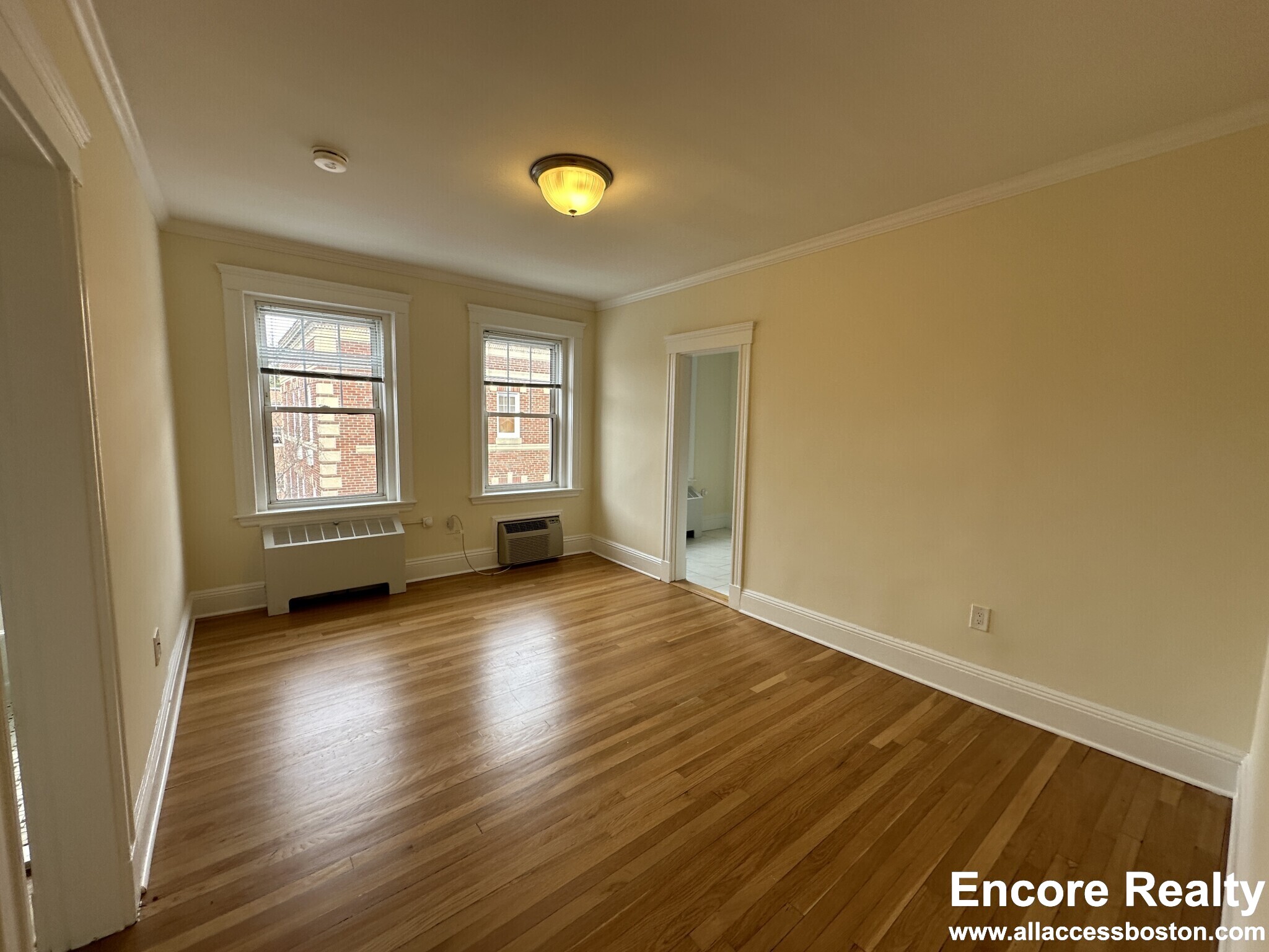 22 Chauncy St, Neighborhood Nine