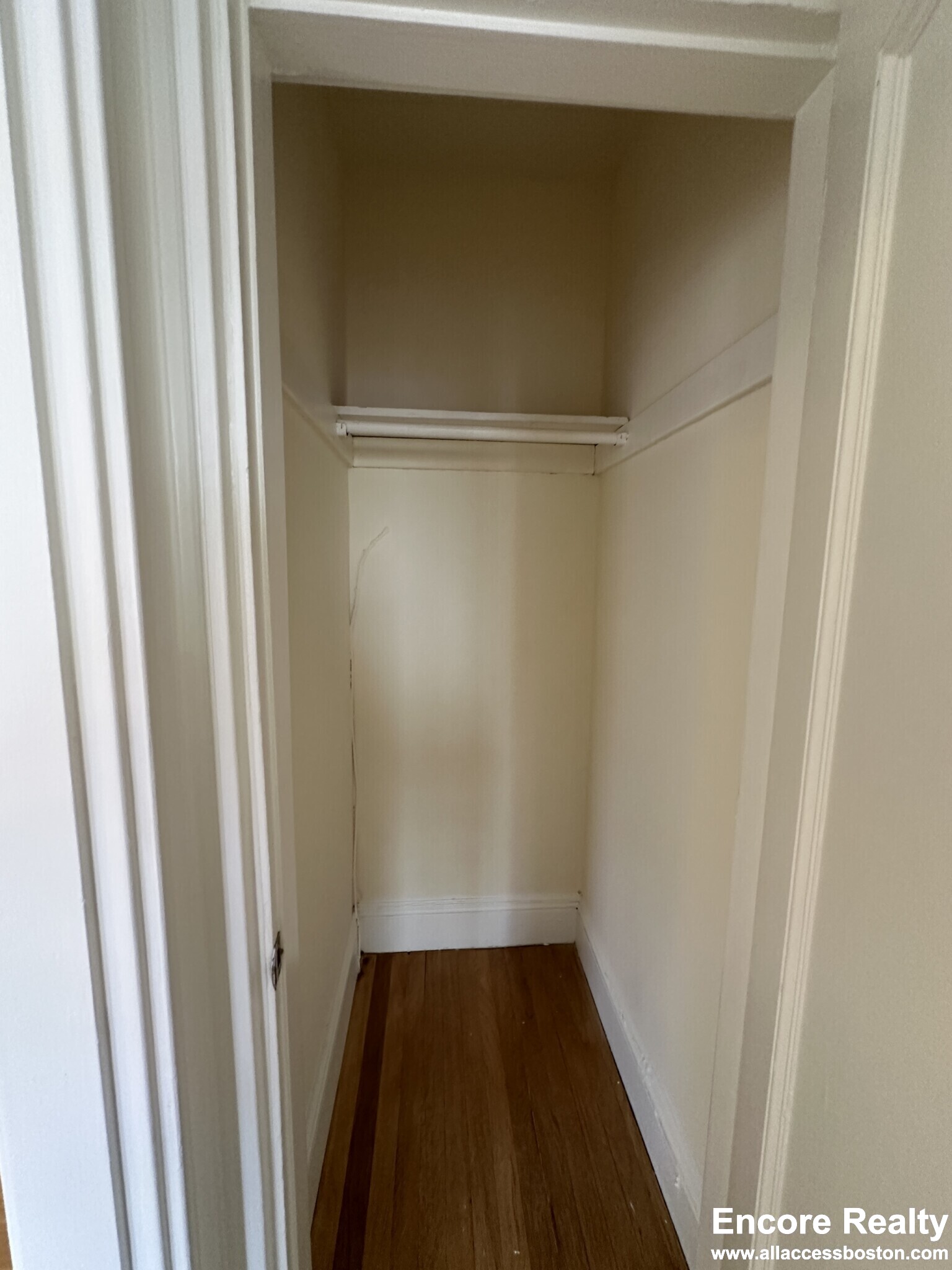 22 Chauncy St, Neighborhood Nine