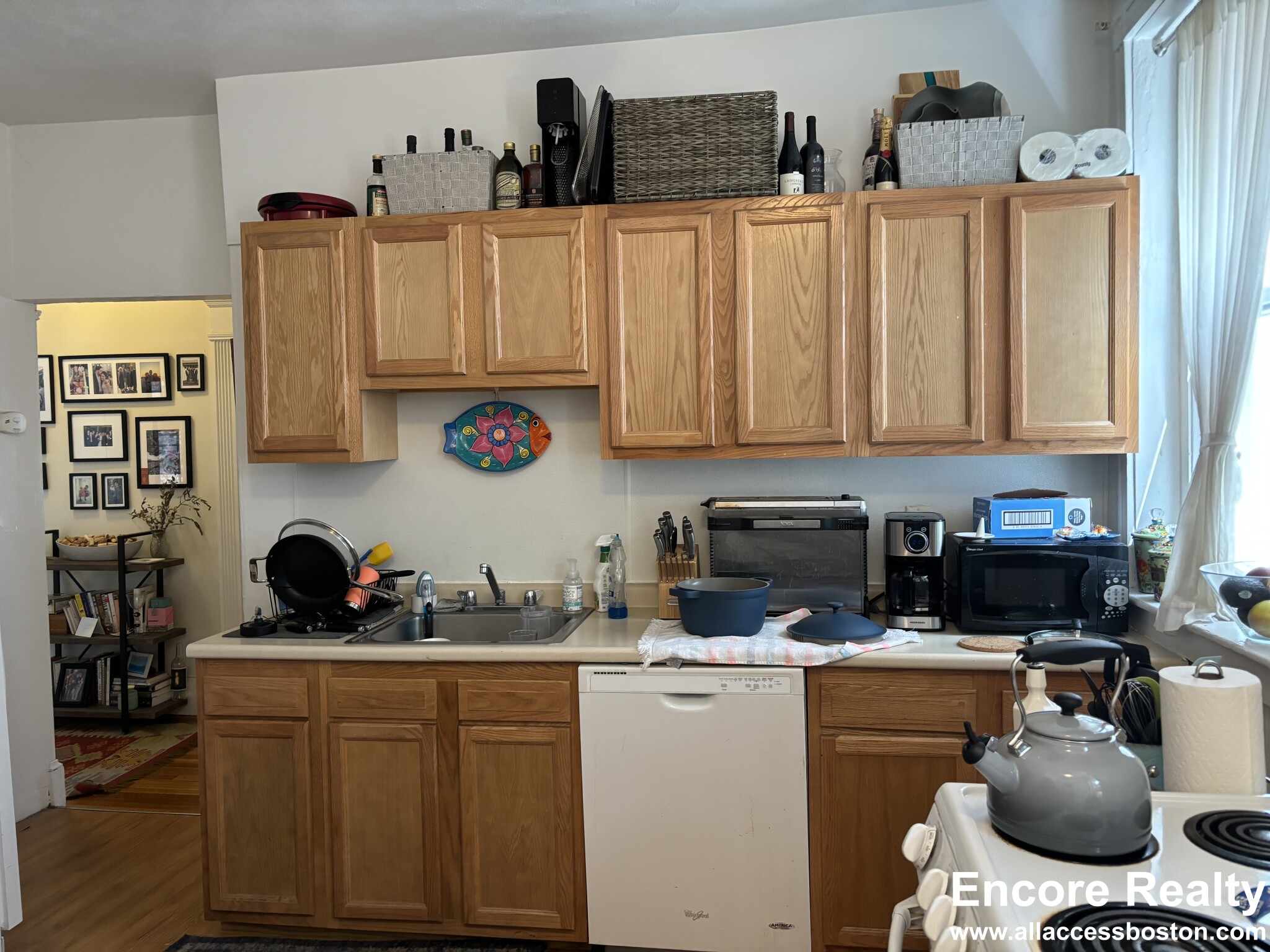 1595 Beacon St, Brookline