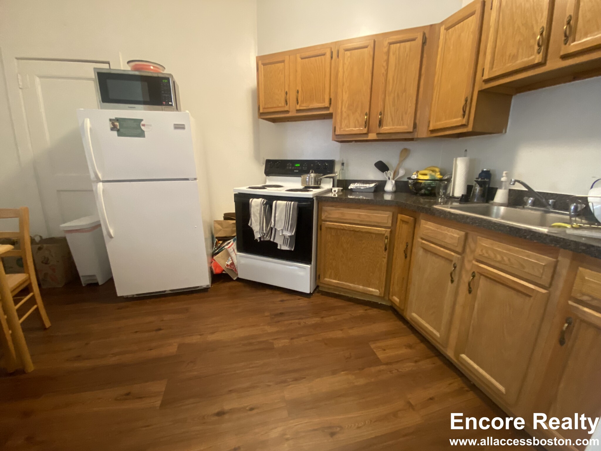 1589 Beacon St, Brookline