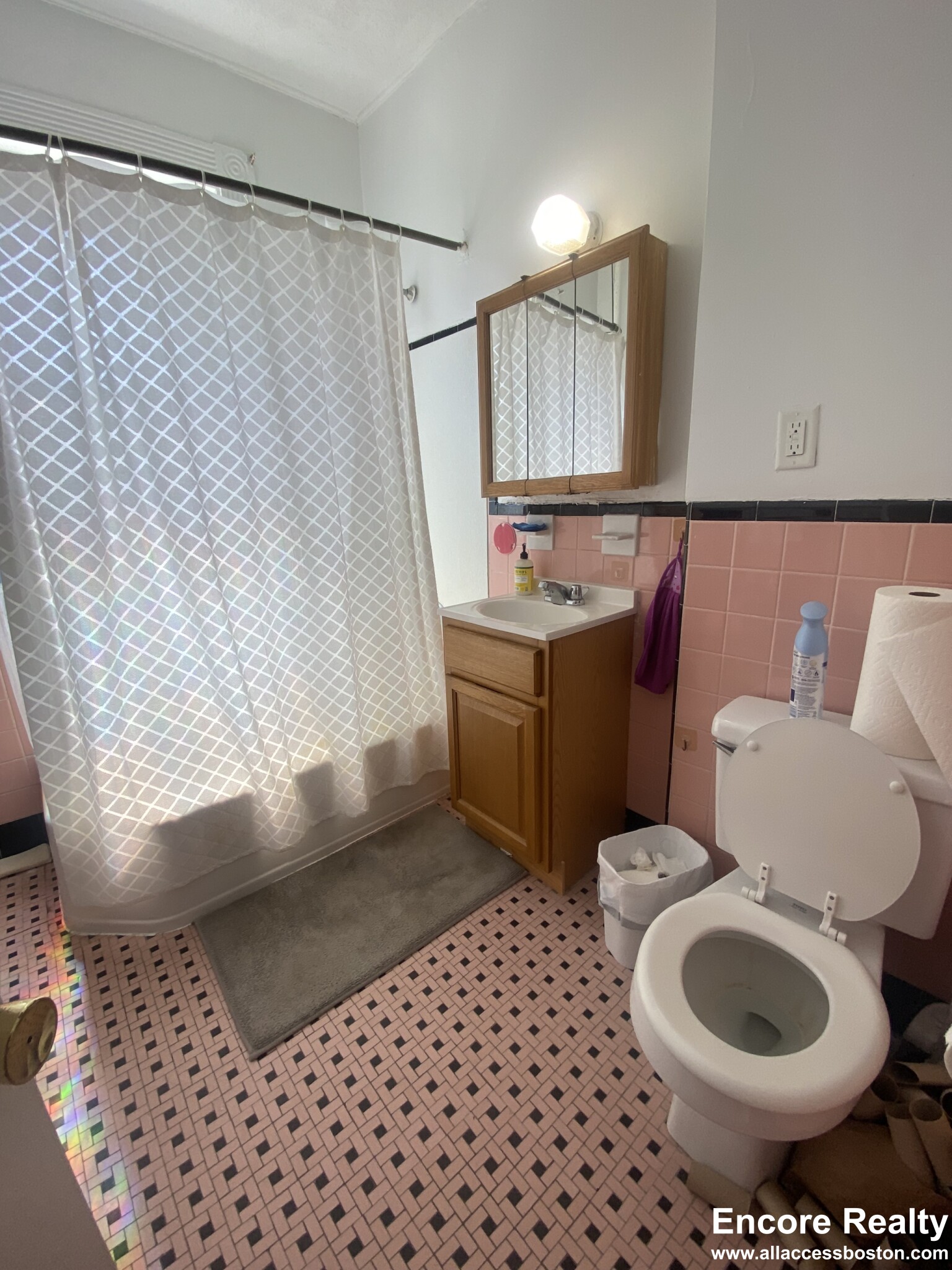 1589 Beacon St, Brookline