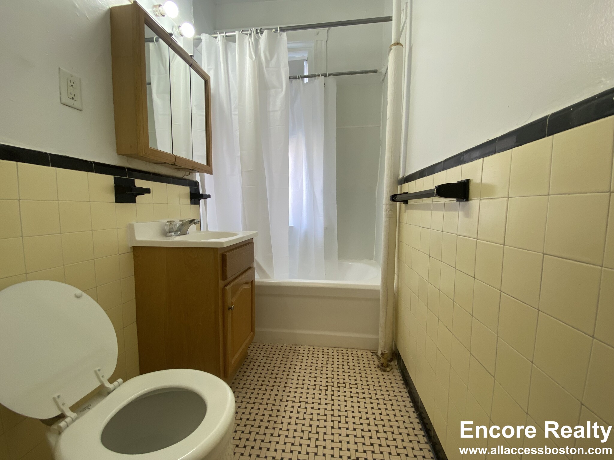 66 Chiswick Rd, Brighton