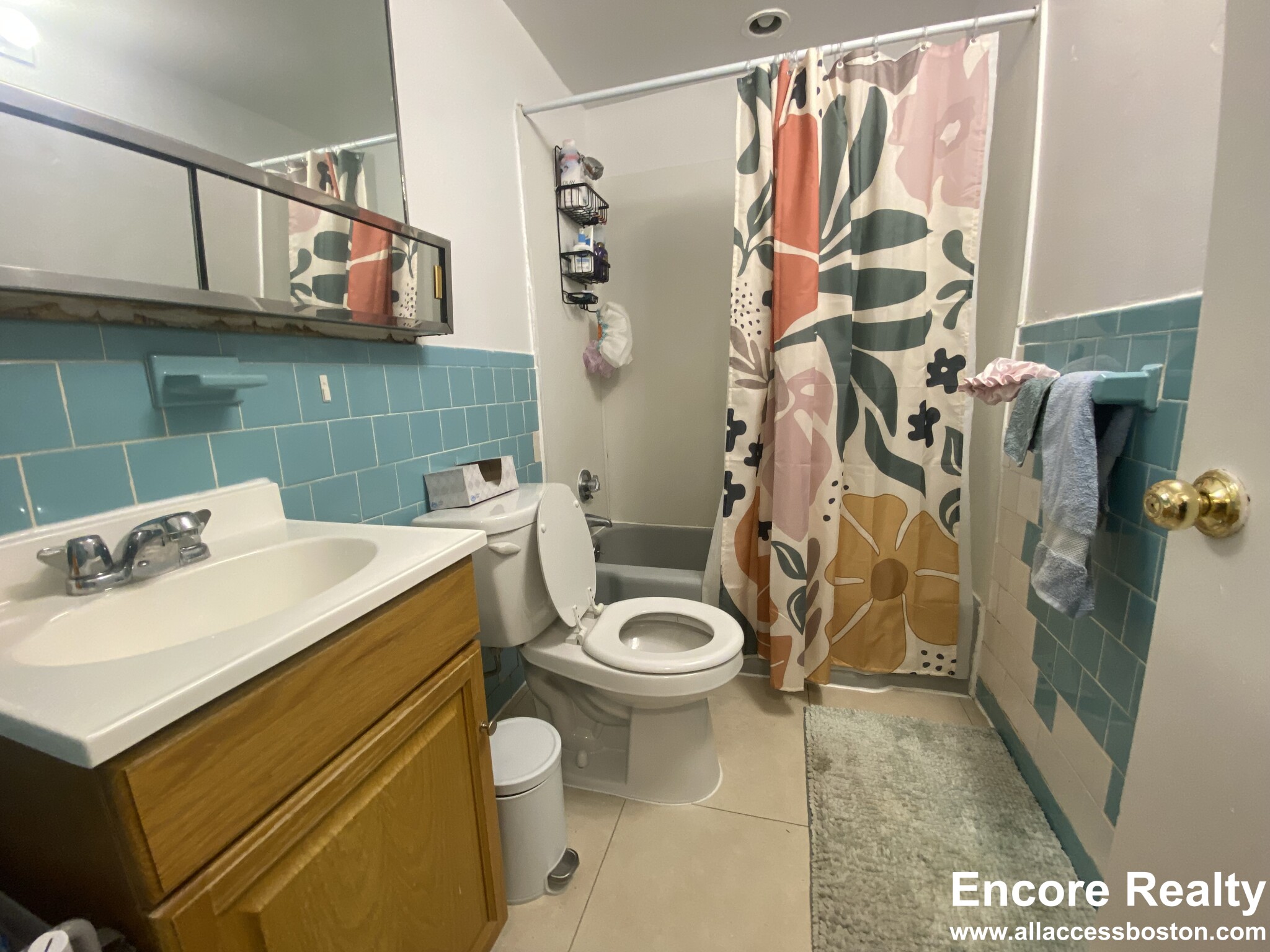 33 Lancaster Ter, Corey Hill