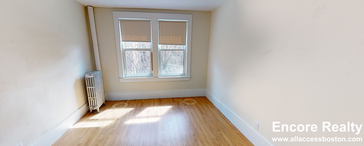 1626 Commonwealth Ave, Brighton