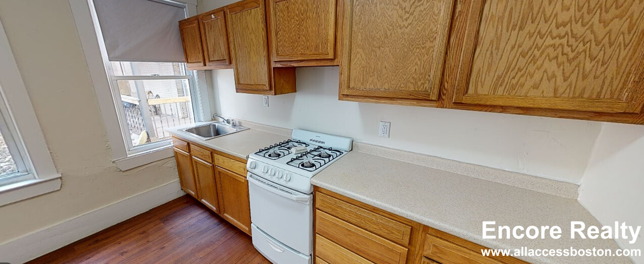 1626 Commonwealth Ave, Brighton