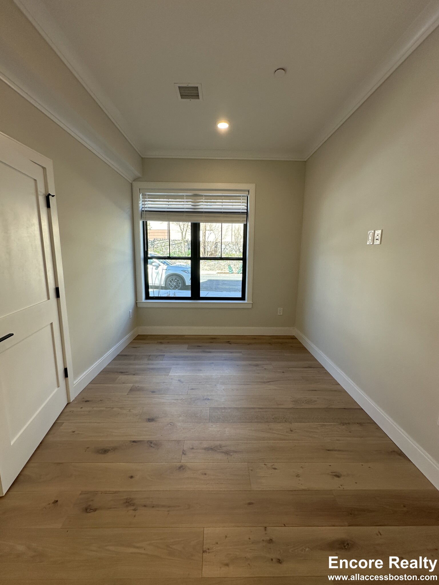 157 Everett St, Allston