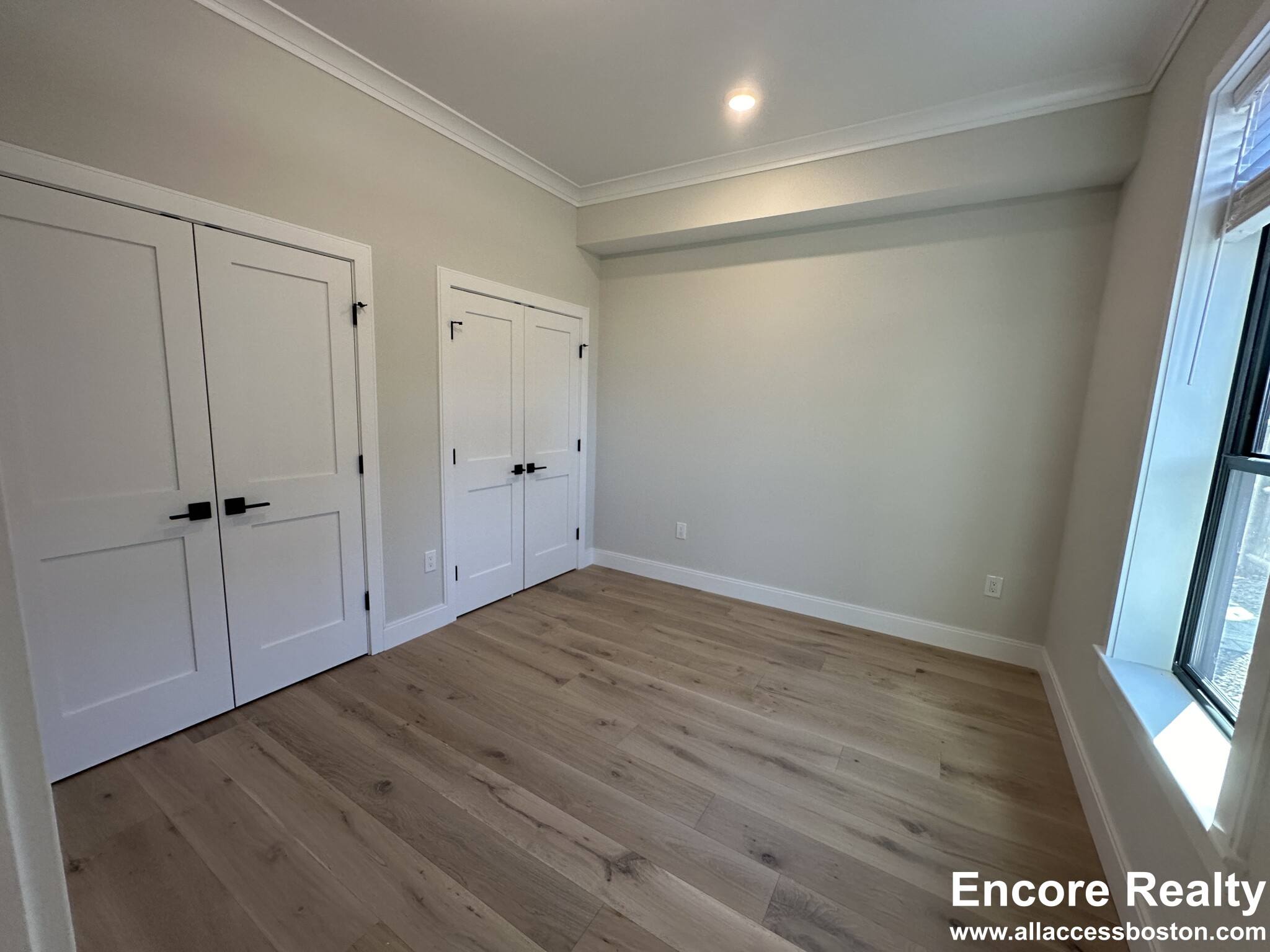 157 Everett St, Allston