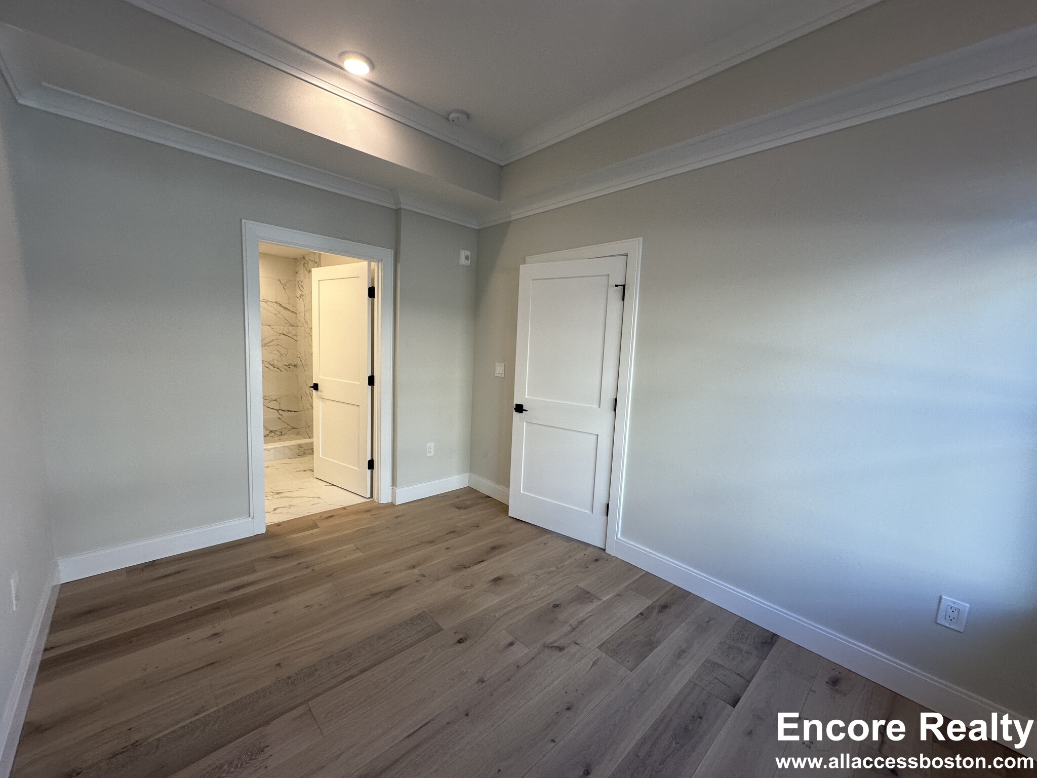 157 Everett St, Allston