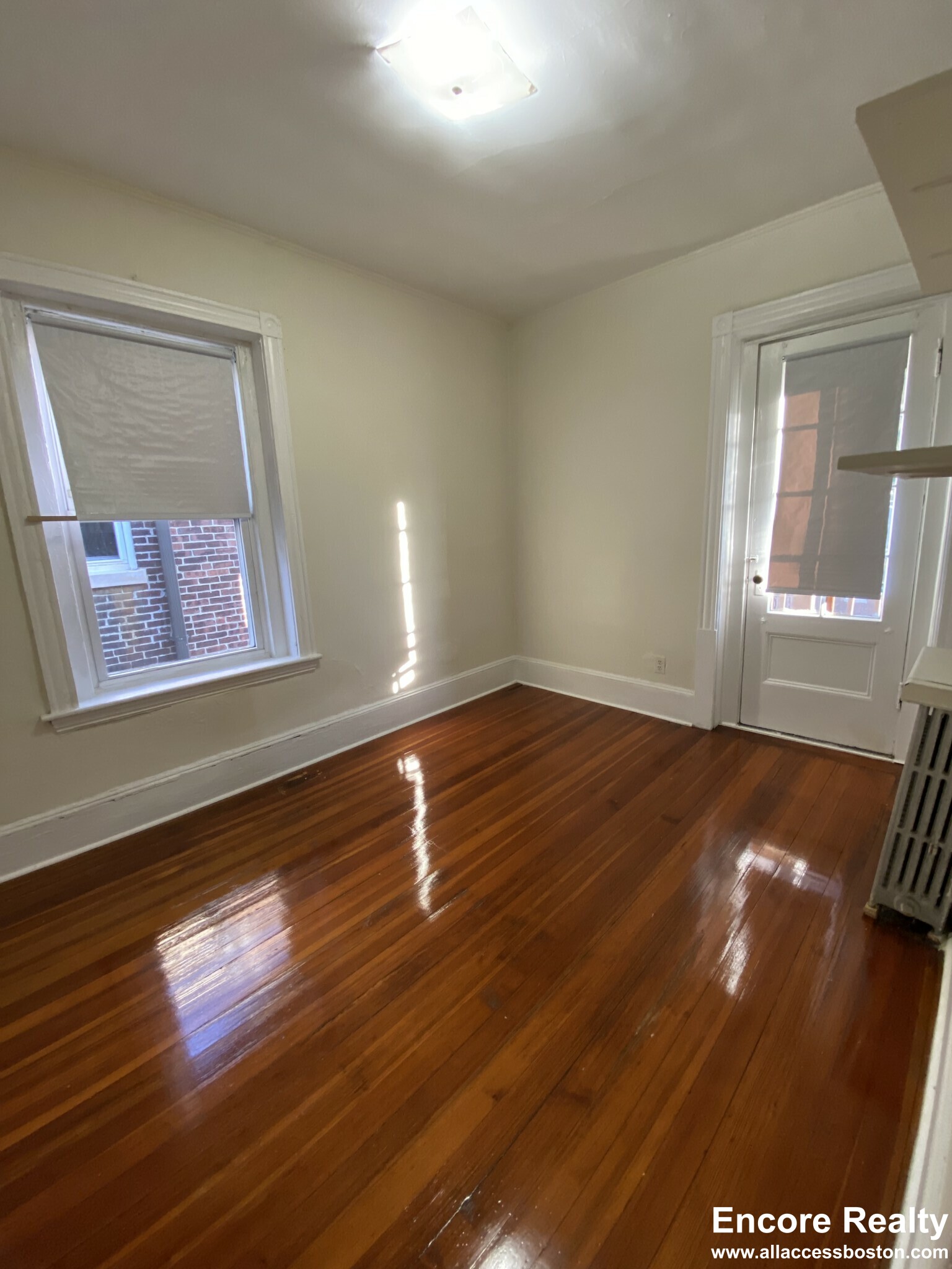 1595 Beacon St, Brookline