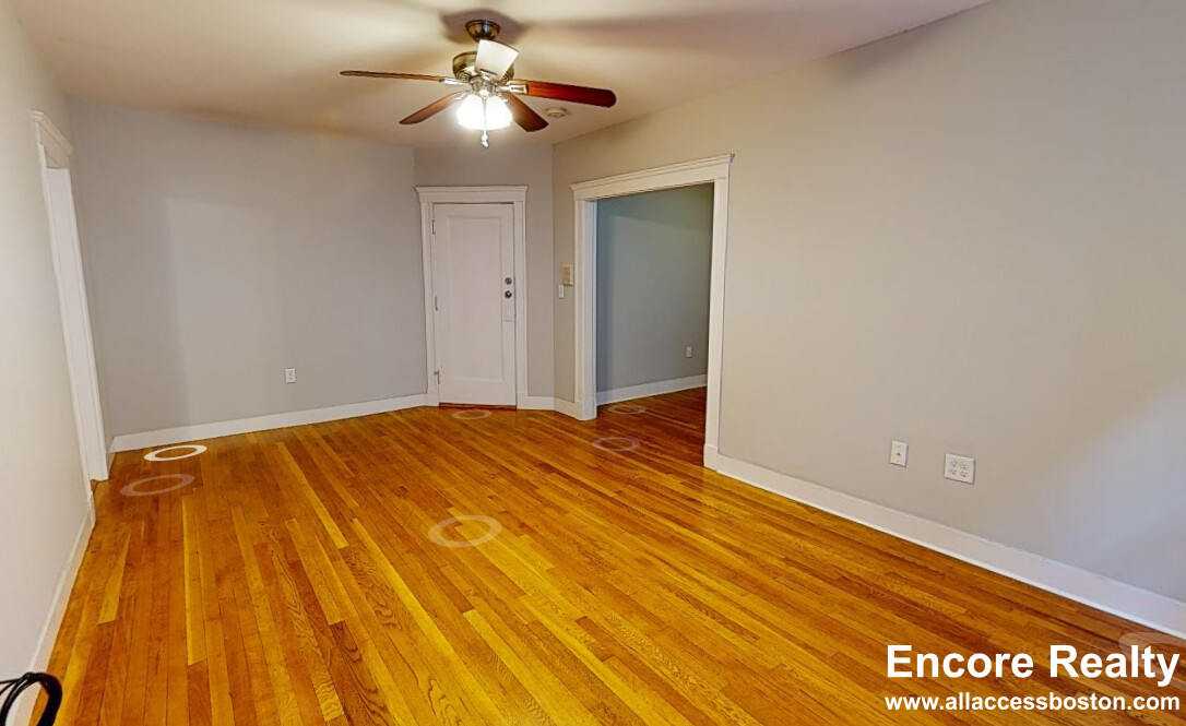 1 Gray St, Neighborhood Nine