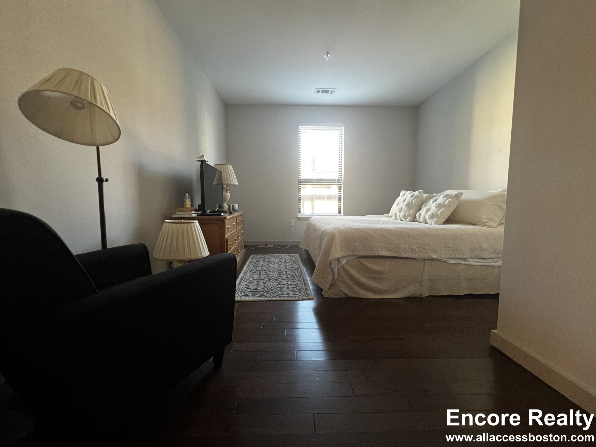 45 Marion St, Coolidge Corner