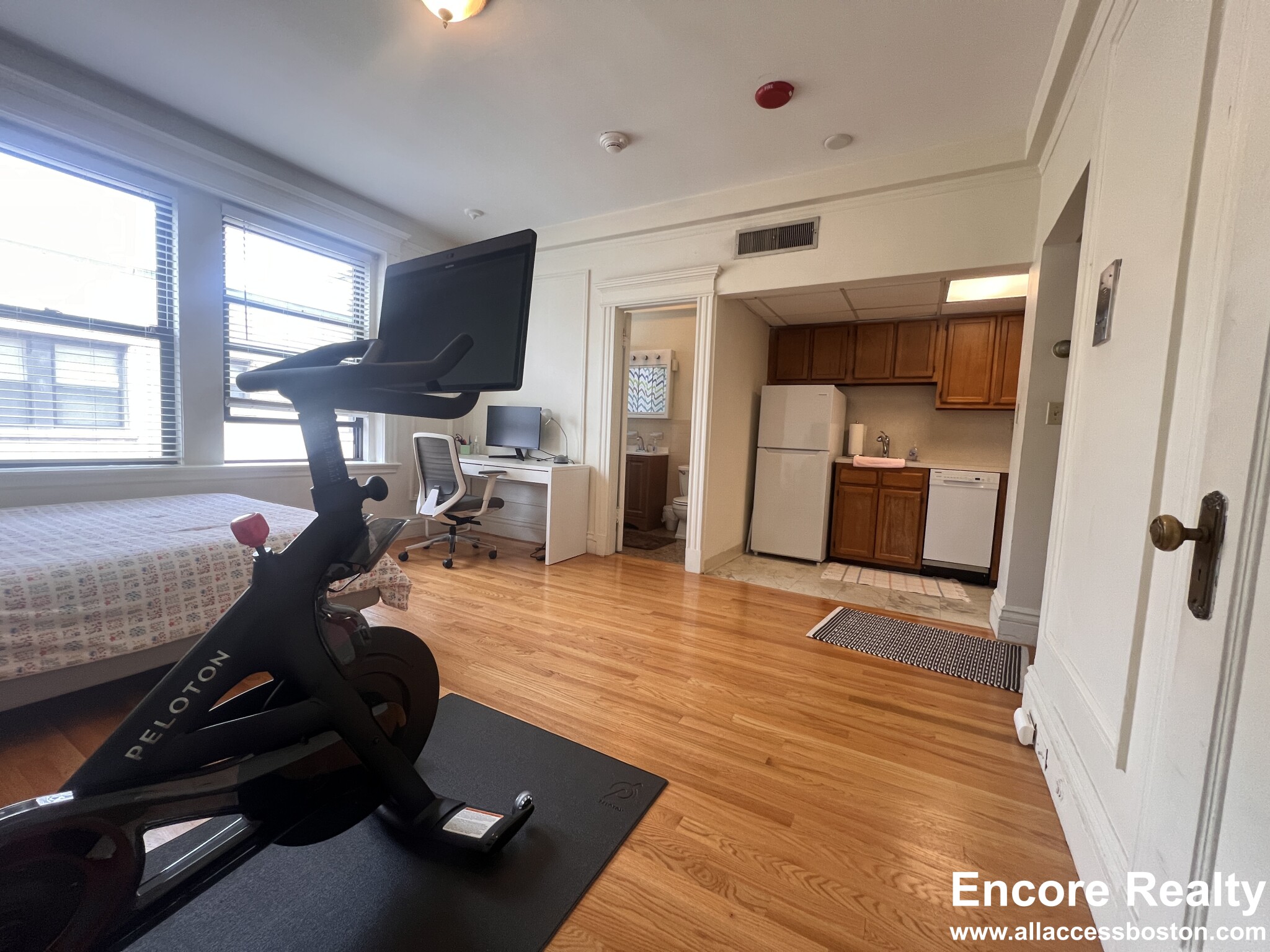 464 Commonwealth Ave, Fenway