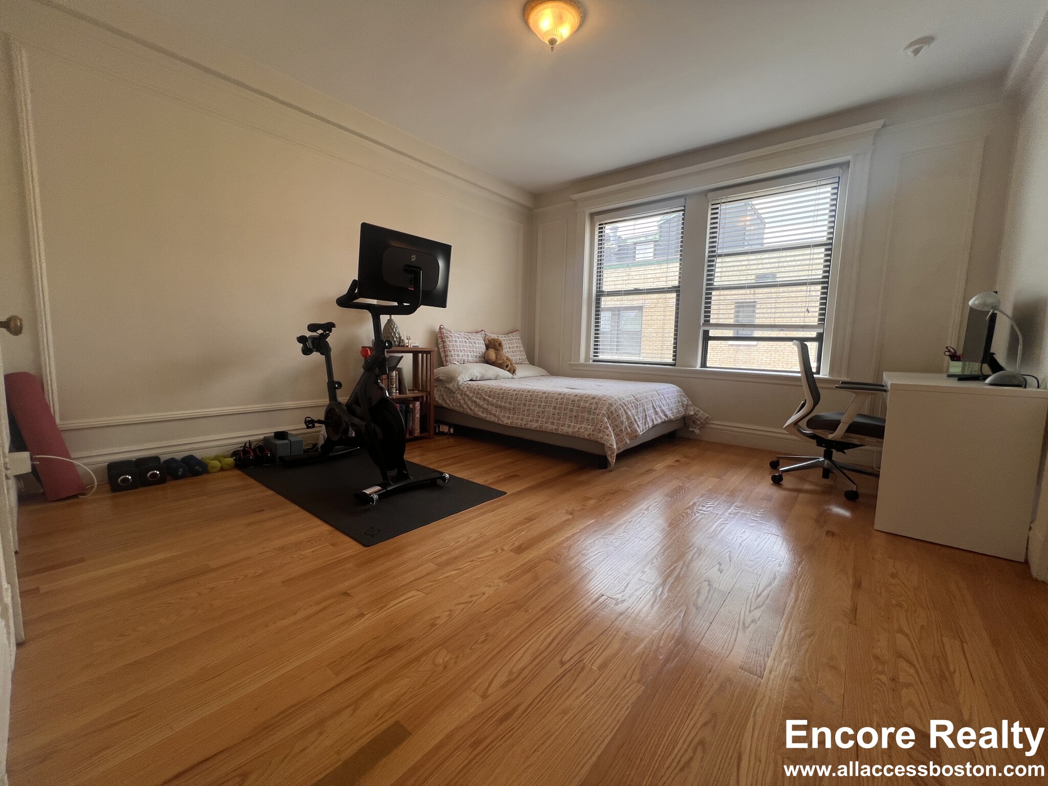 464 Commonwealth Ave, Fenway