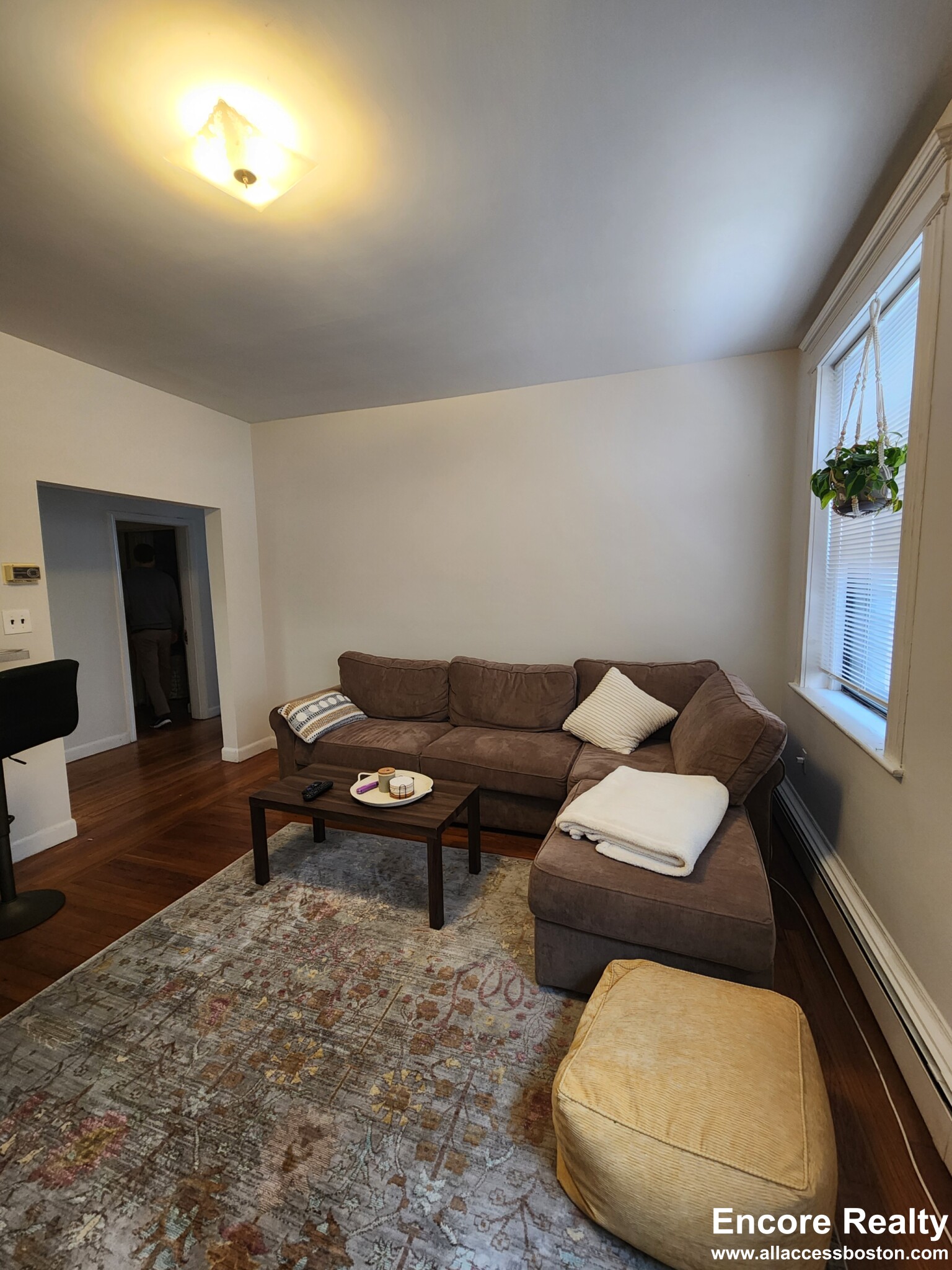 11 Stearns Rd, Coolidge Corner