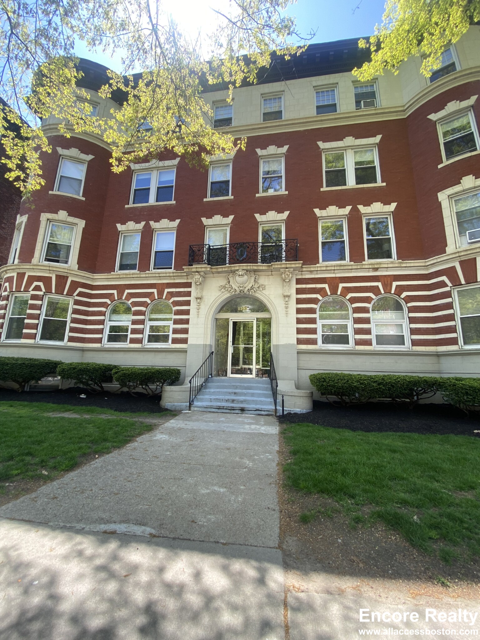 1595 Beacon St, Brookline